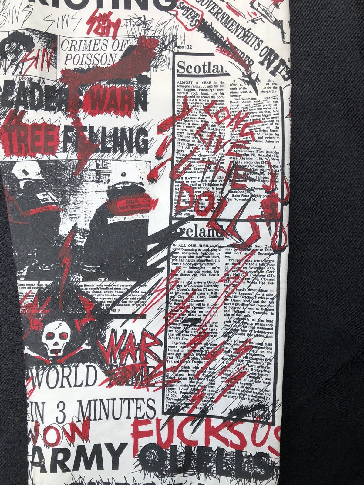 Vintage VTG 90s RED OR DEAD Psychotic Newspaper Waxed Trouser Pant Size US 29 - 19 Thumbnail