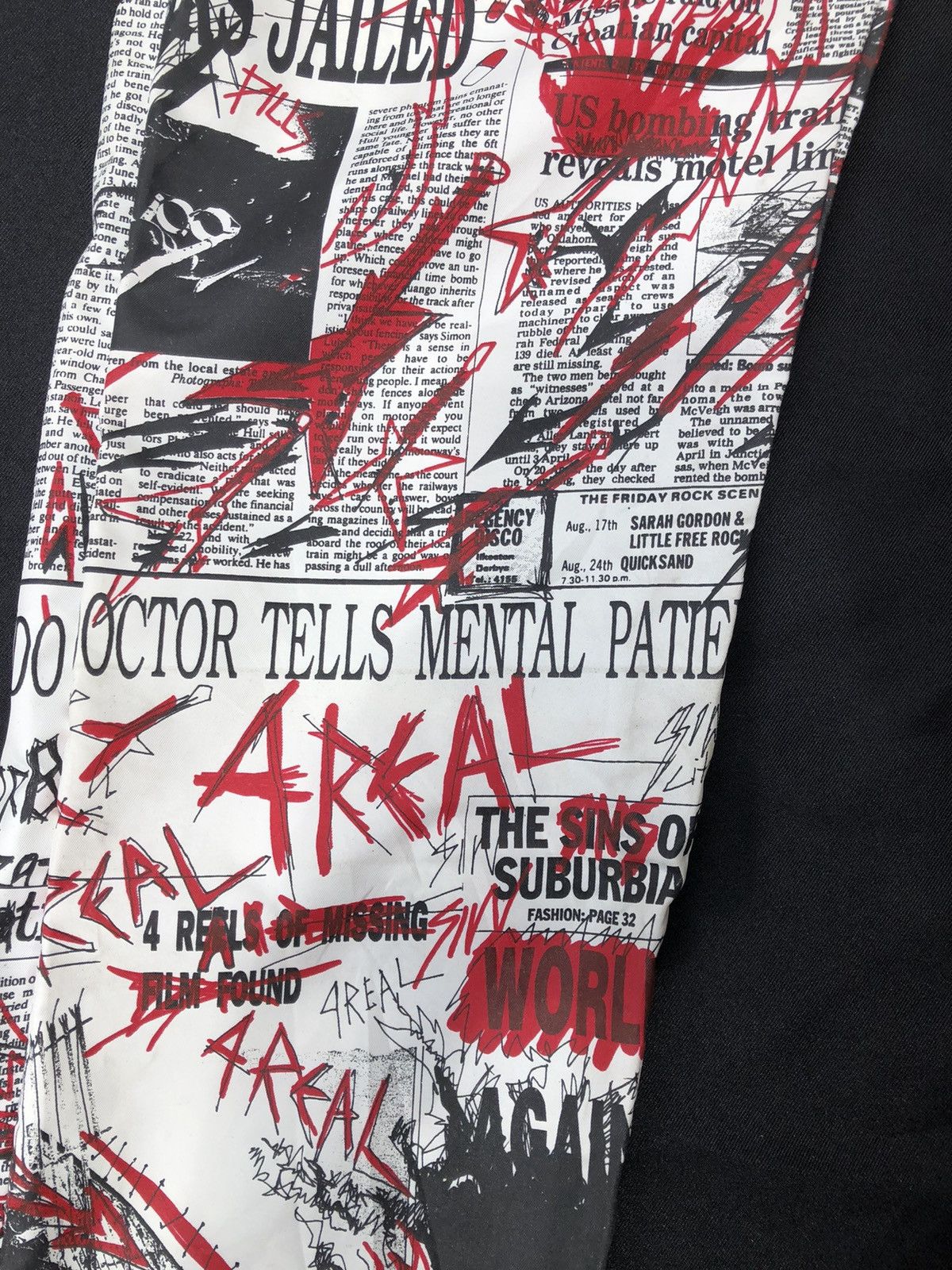 Vintage VTG 90s RED OR DEAD Psychotic Newspaper Waxed Trouser Pant Size US 29 - 8 Thumbnail