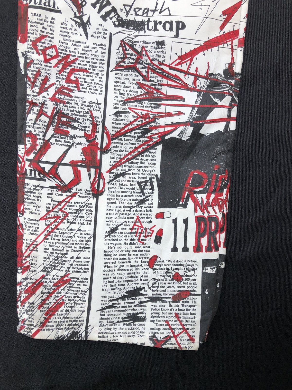 Vintage VTG 90s RED OR DEAD Psychotic Newspaper Waxed Trouser Pant Size US 29 - 13 Thumbnail