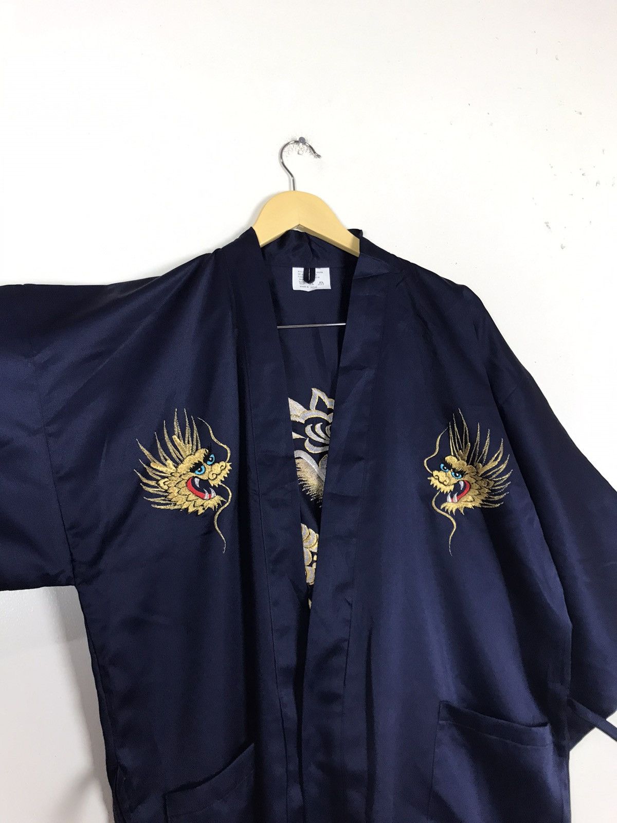 Japanese Brand Japanese Traditional Dragon Embroidery Soft Polyester Kimono Size US M / EU 48-50 / 2 - 7 Thumbnail