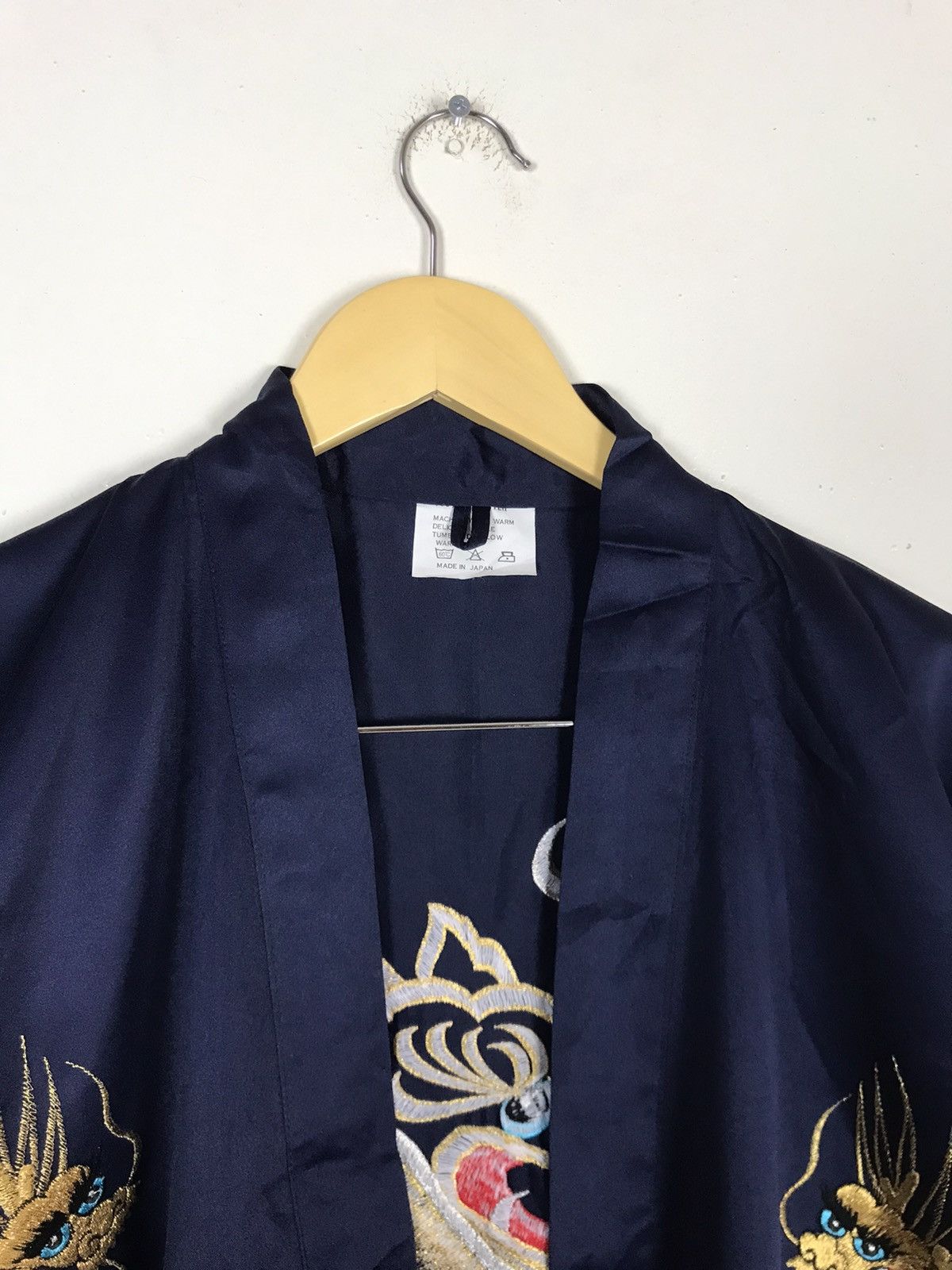 Japanese Brand Japanese Traditional Dragon Embroidery Soft Polyester Kimono Size US M / EU 48-50 / 2 - 9 Thumbnail