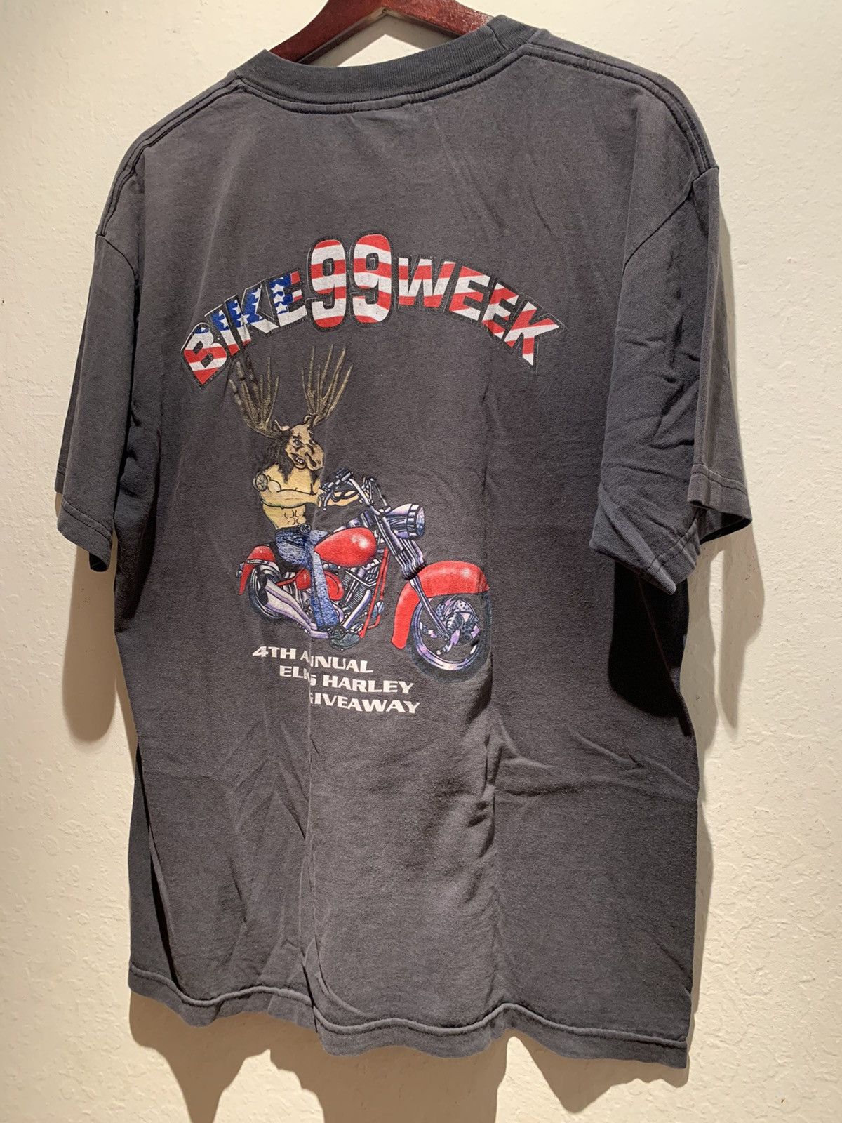 Vintage *RARE* Vintage 1999 Daytona Beach Florida Bike Week T-Shirt Size US L / EU 52-54 / 3 - 1 Thumbnail