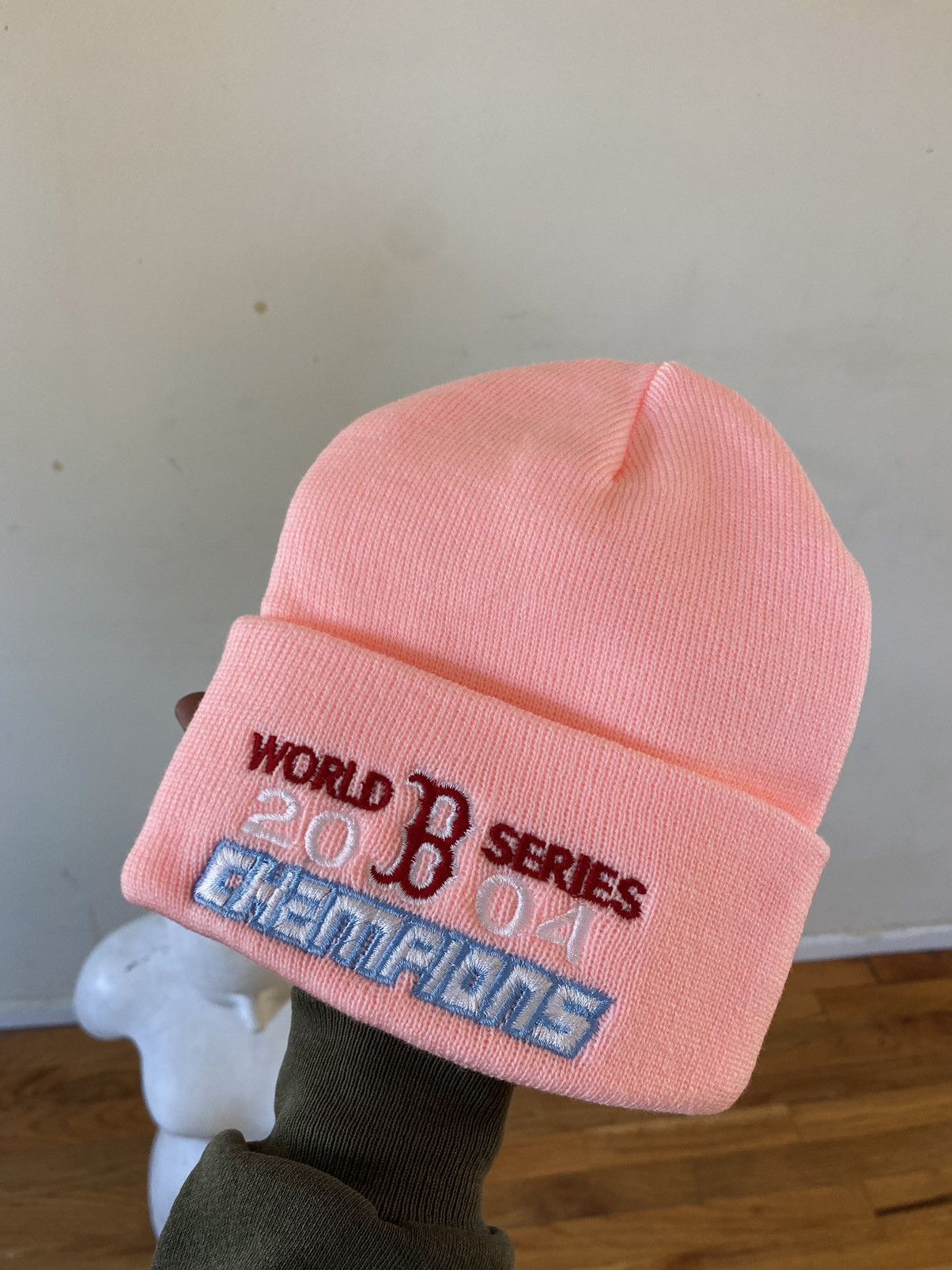 MLB 2004 Boston Red Sox World Series Champions beanie hat Size ONE SIZE - 3 Thumbnail