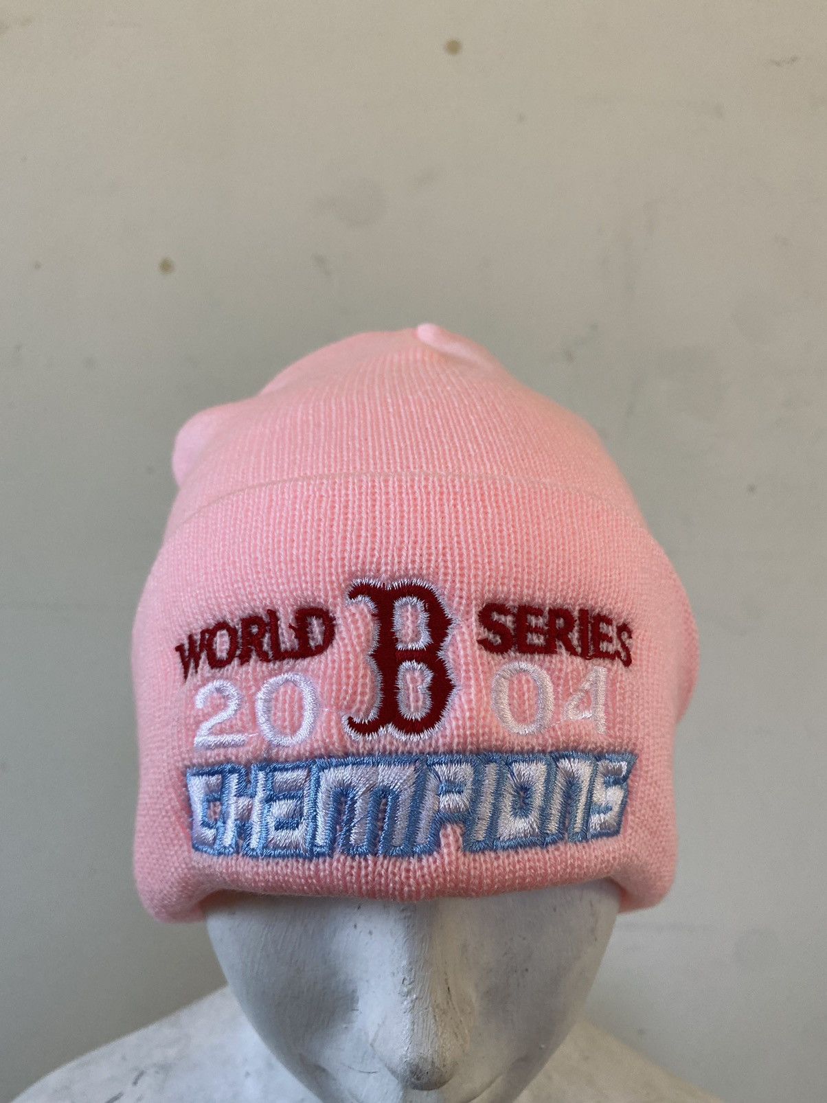 MLB 2004 Boston Red Sox World Series Champions beanie hat Size ONE SIZE - 2 Thumbnail
