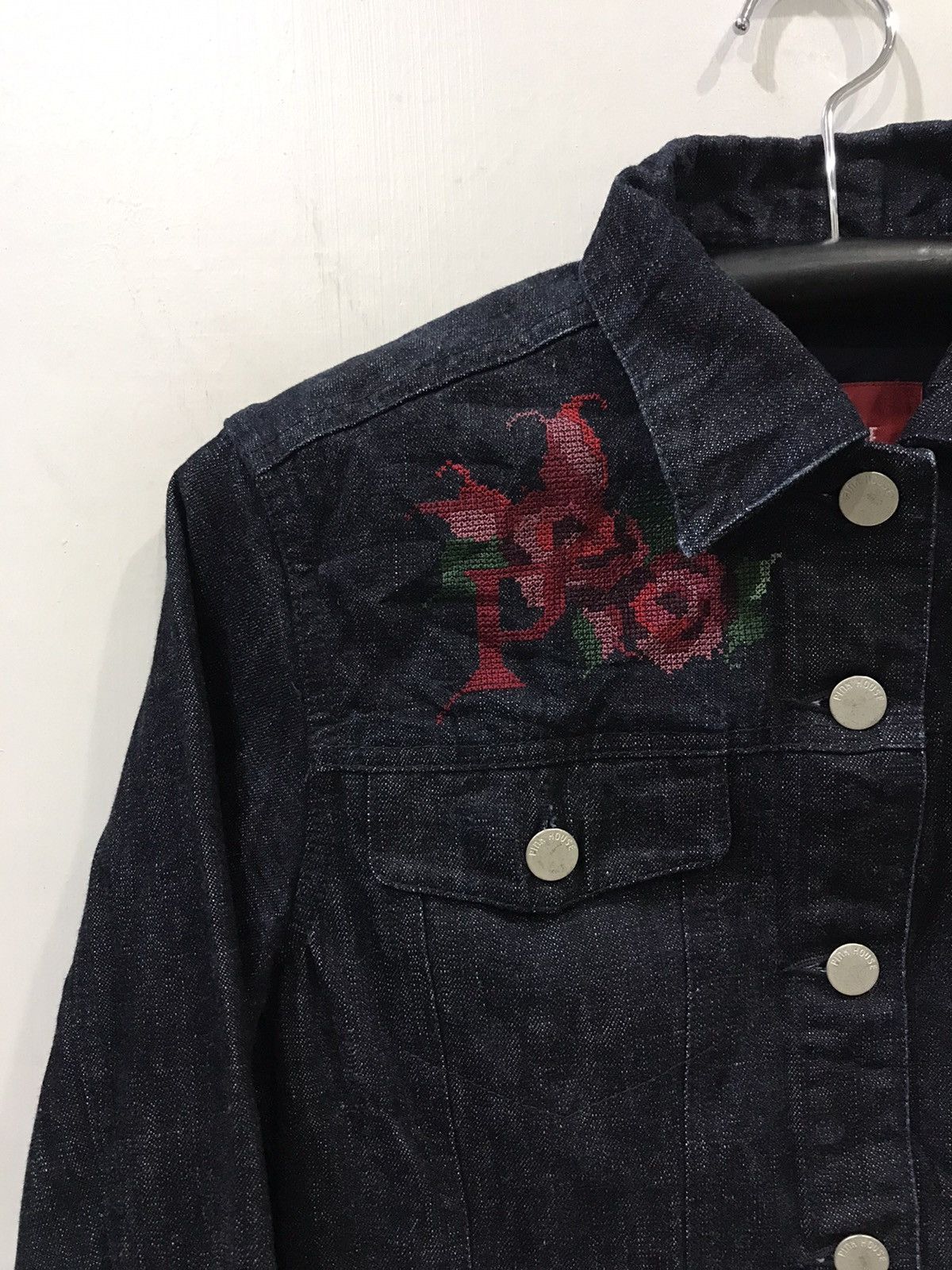 Designer × Karl Helmut × Pink House 💥DESIGNER💥Very Rare PINKHOUSE Rose Embroidery Trucker Jacket Size M / US 6-8 / IT 42-44 - 4 Thumbnail