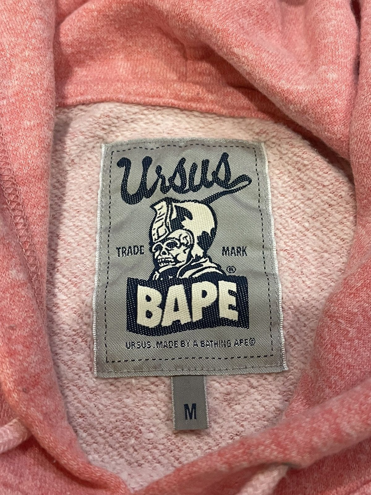 Bape RARE Bape Ursus Flag Logo Hoodie Made In Japan Size US M / EU 48-50 / 2 - 8 Thumbnail