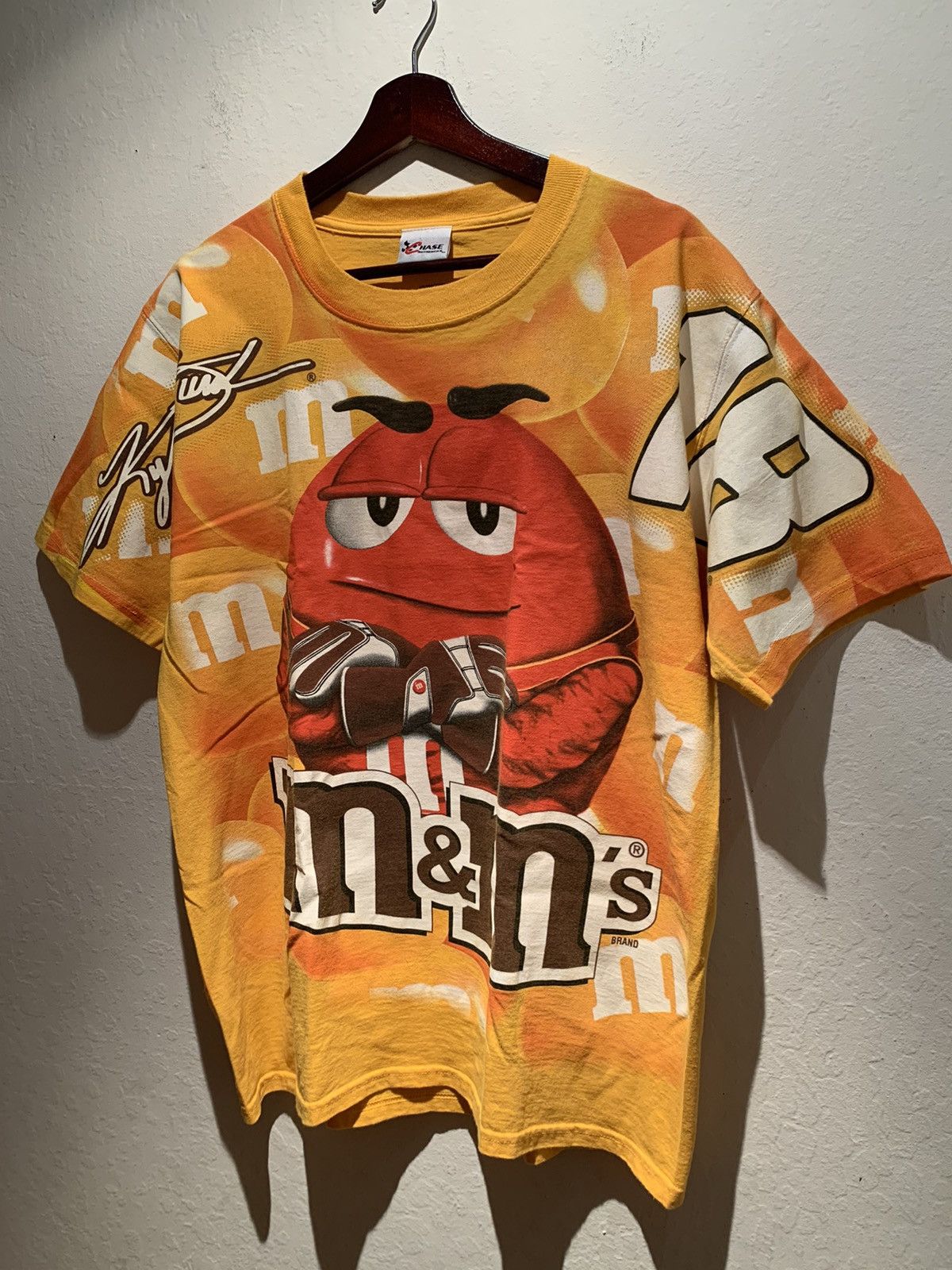 Vintage *RARE* Vintage Kyle Busch M&M All-Over Print T-Shirt - M/L Size US M / EU 48-50 / 2 - 1 Thumbnail