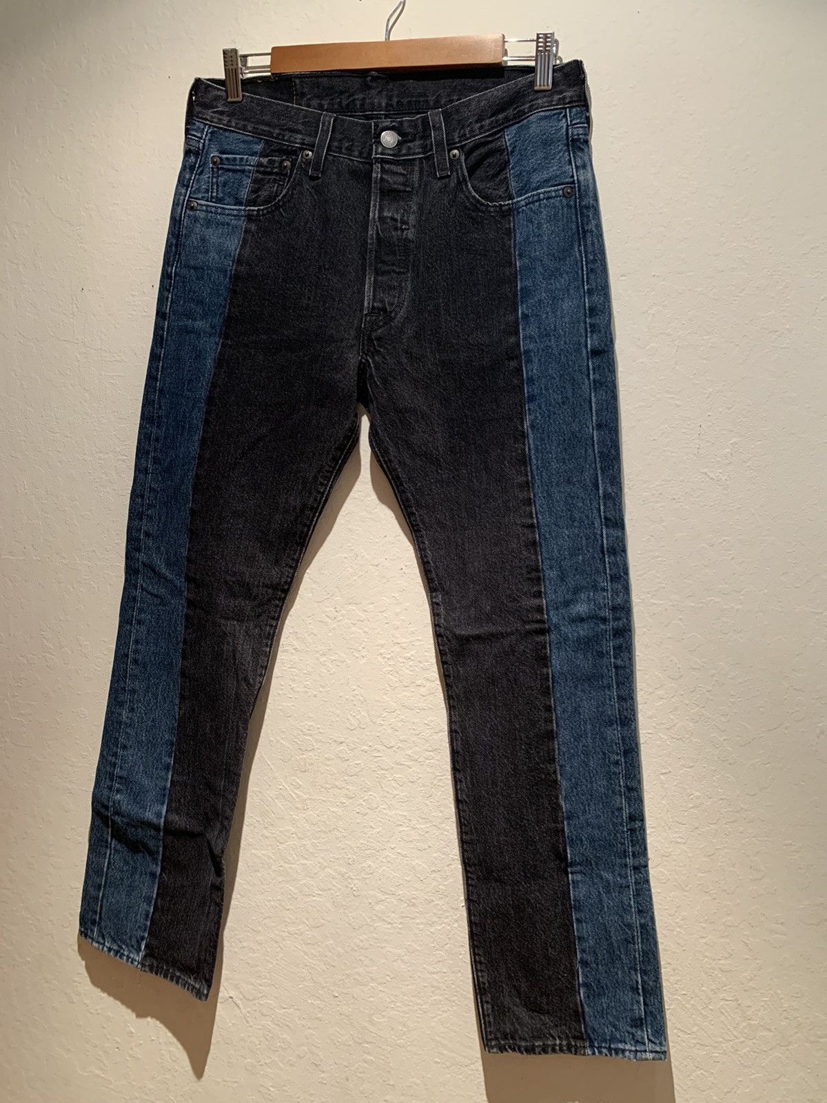 Designer × Levi's × Levi's Vintage Clothing *RARE* Levi’s Two-Tone Middle Seam Denim Jeans - 30 x 30 Size US 30 / EU 46 - 1 Thumbnail