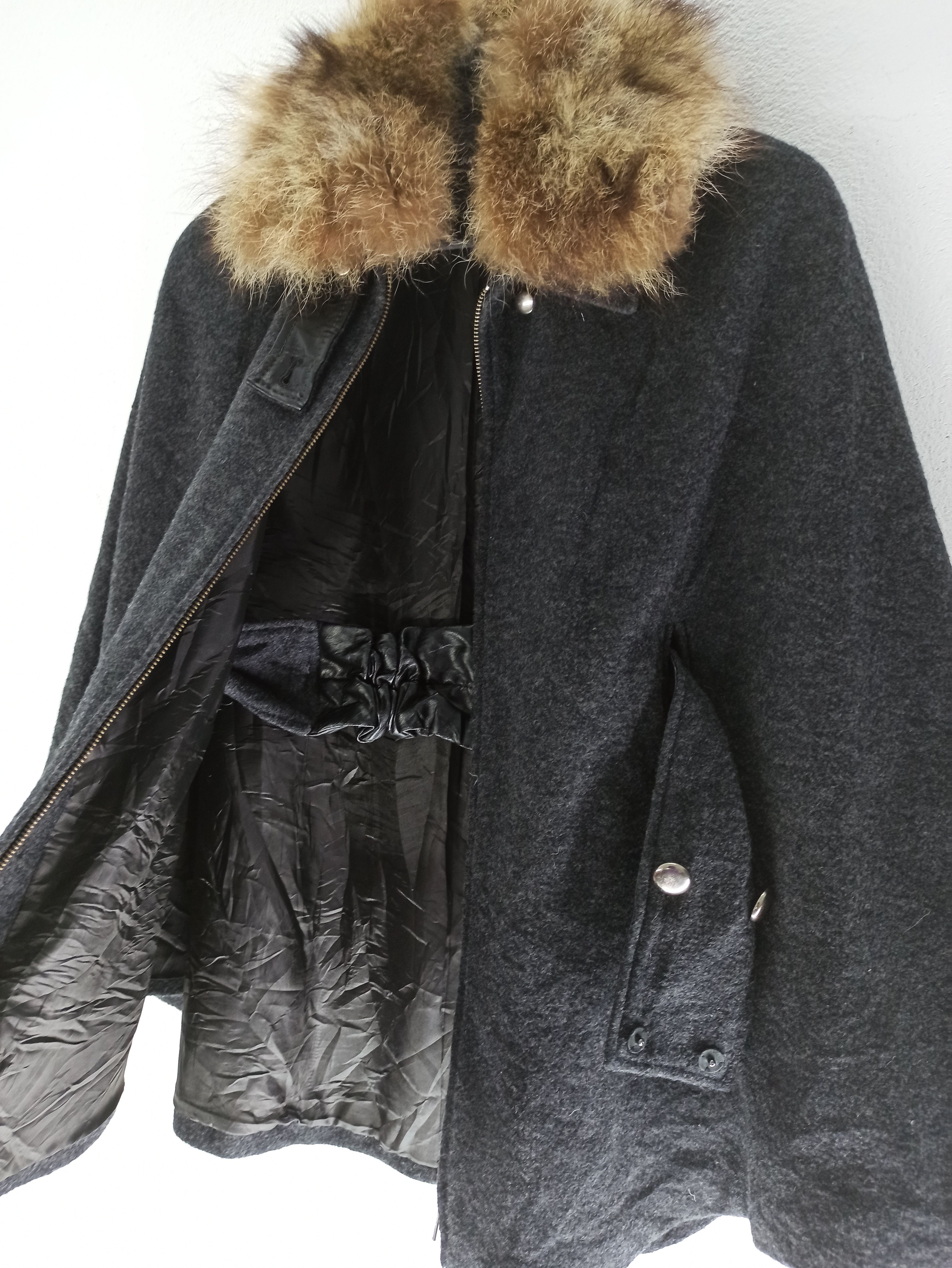 Cloak Luxury Design Wool Cloak With Fur Collar Belted Grand Table Size US M / EU 48-50 / 2 - 2 Thumbnail