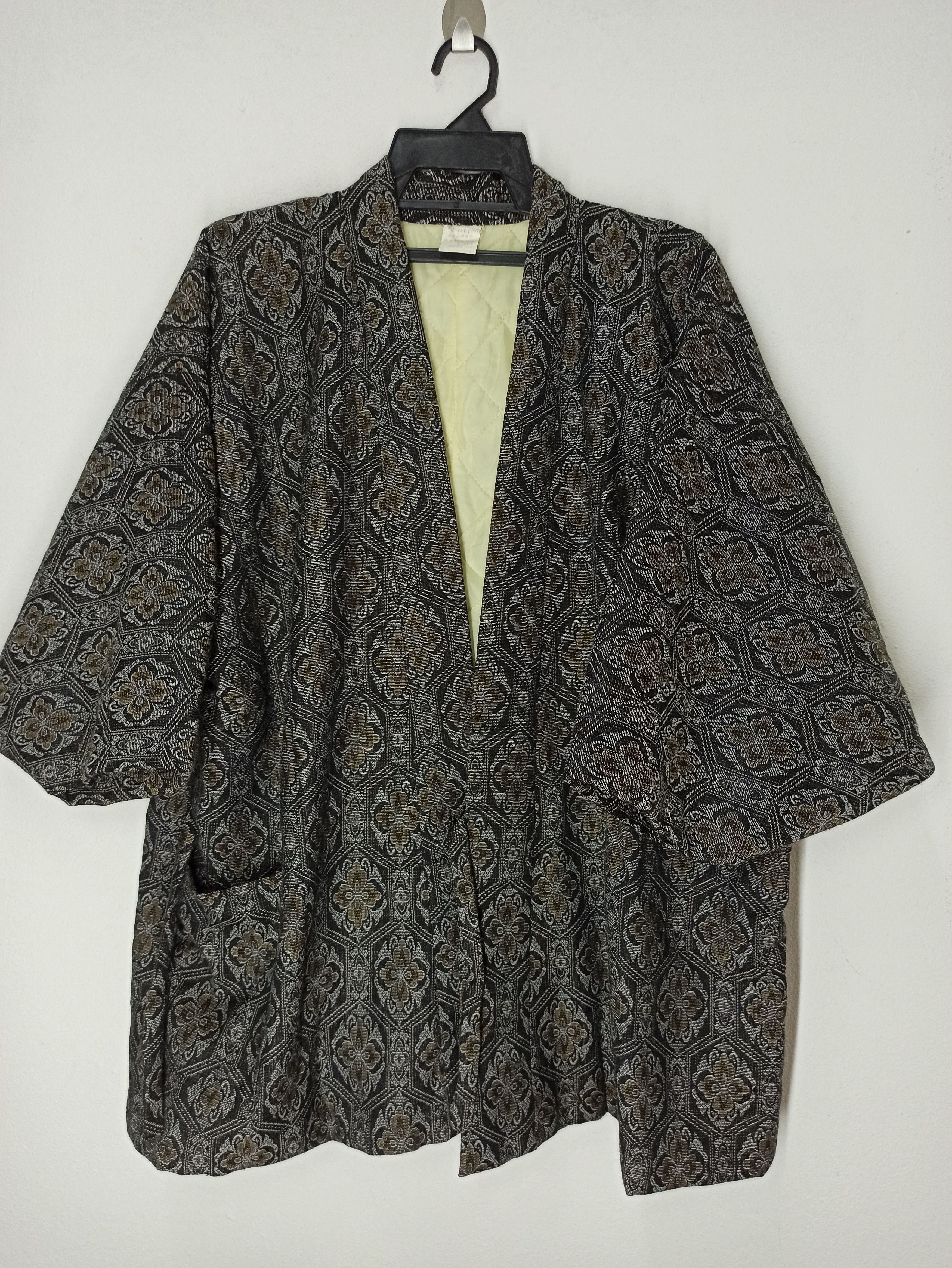 Vintage Vintage Pattern Cardigan Kimono Quilt Made in japan Size US L / EU 52-54 / 3 - 1 Thumbnail