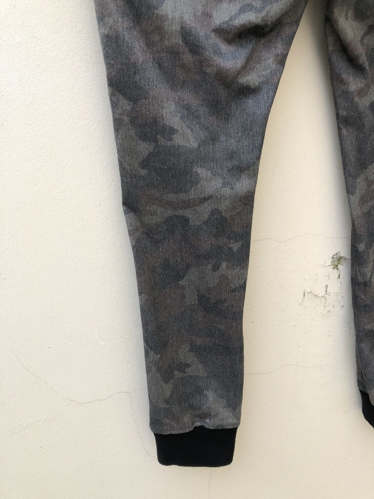 The Duffer of St.George Duffer Of St. George Japan Camo Hybrid Cargo Trouser Pant Size US 31 - 12 Thumbnail
