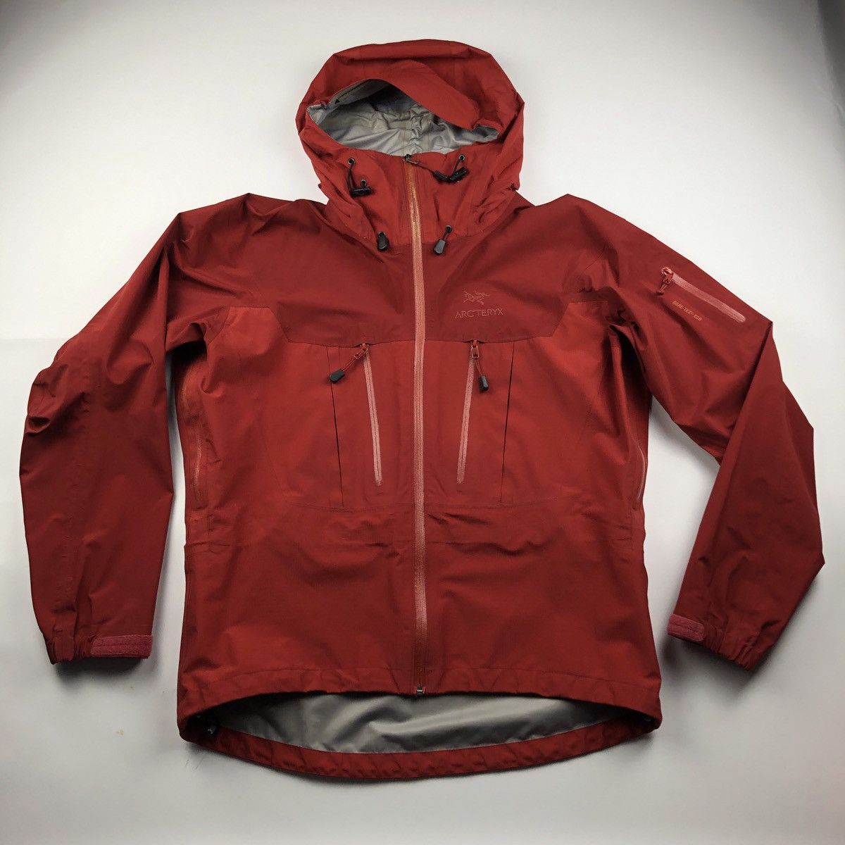 Arc'Teryx 2003 Arcteryx Sangria Red Alpha SV Gore-Tex XCR Ski Jacket ...