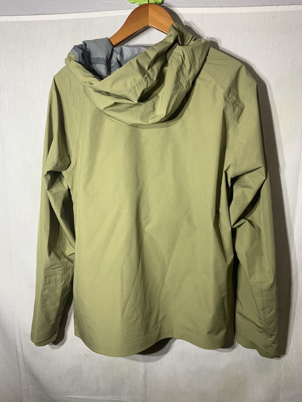 Descente Allterrain Boa Active Shell Jacket display picture 1