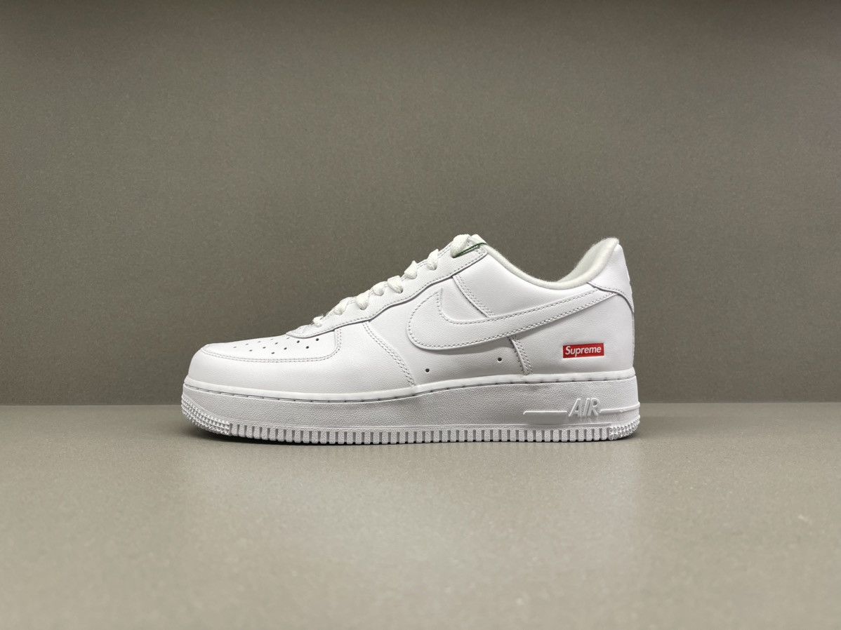 Nike × Supreme Air Force 1 Low White Size US 8.5 / EU 41-42 - 5 Thumbnail