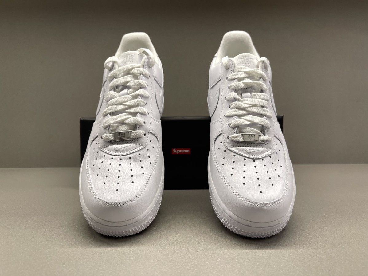 Nike × Supreme Air Force 1 Low White Size US 8.5 / EU 41-42 - 3 Thumbnail