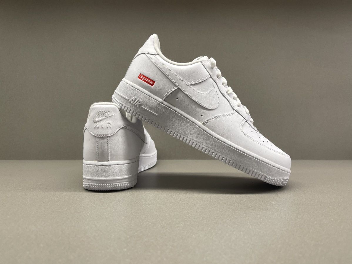 Nike × Supreme Air Force 1 Low White Size US 8.5 / EU 41-42 - 7 Thumbnail