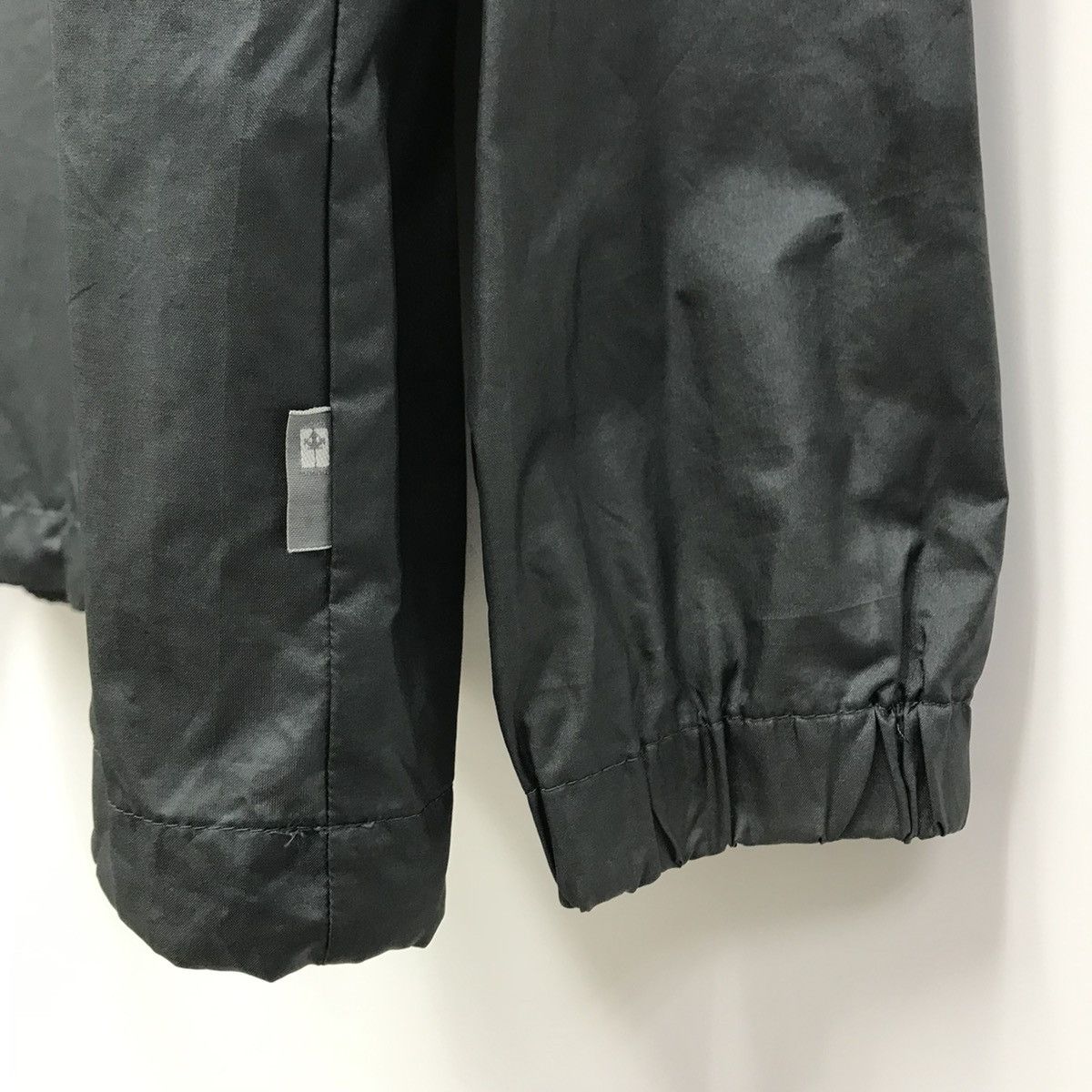 Descente Descente charcoal grey half zip windbreaker Made in Japan Size US M / EU 48-50 / 2 - 3 Thumbnail