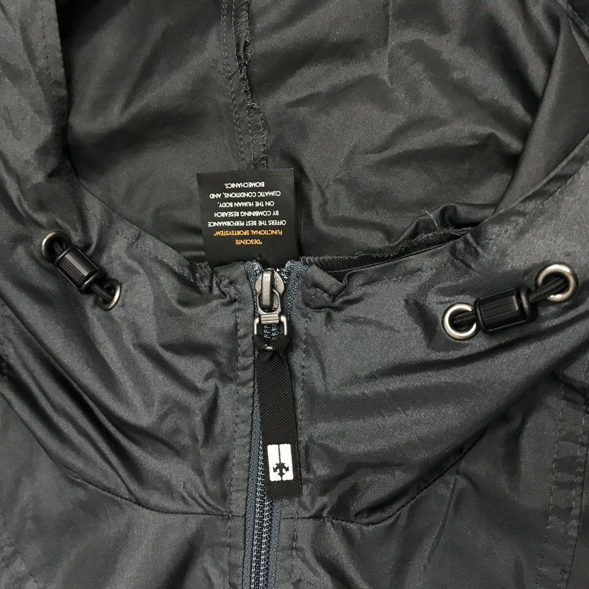 Descente Descente charcoal grey half zip windbreaker Made in Japan Size US M / EU 48-50 / 2 - 5 Thumbnail