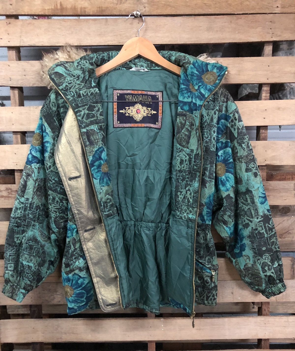 Yamaha Vintage 90s Yamaha Snowboard Art Design Jacket Size US M / EU 48-50 / 2 - 4 Thumbnail
