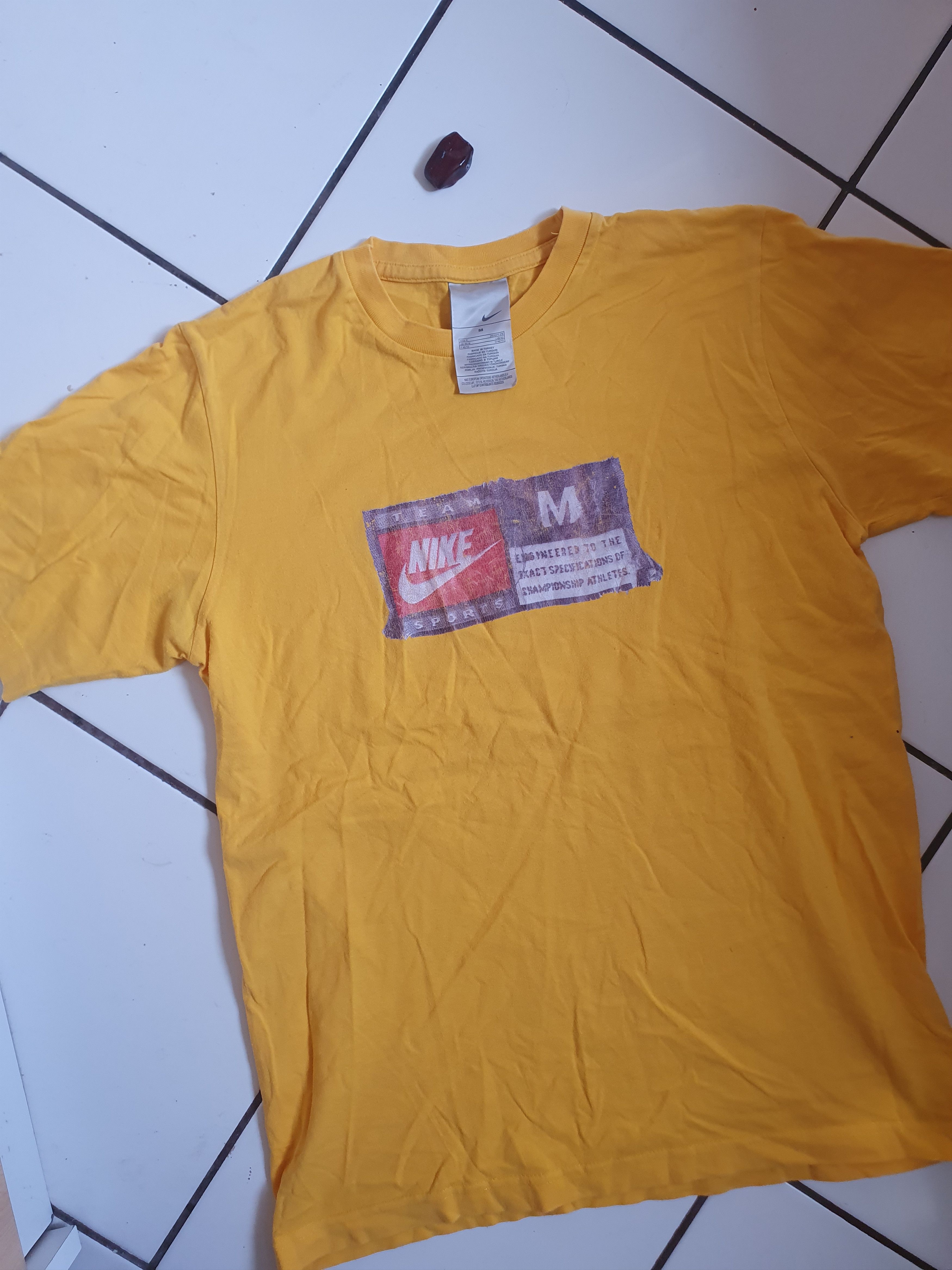 Nike Nike team sport tag print SWAG t-shirt,sz M Size US M / EU 48-50 / 2 - 3 Thumbnail