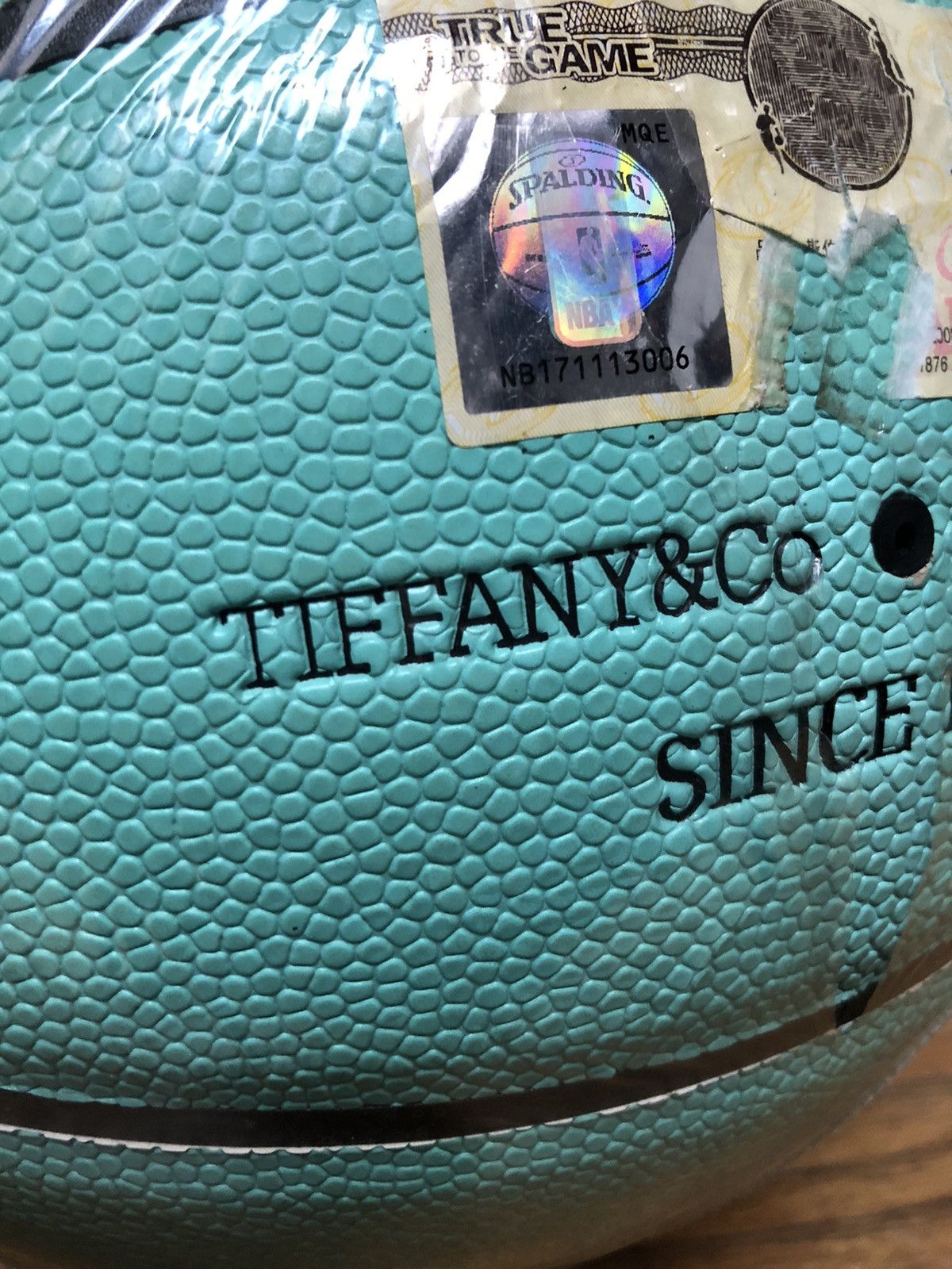 Tiffany & Co. Tiffany x Spalding Basketball | Grailed Tiffany & Co. Tiffany x Spalding Basketball | Grailed