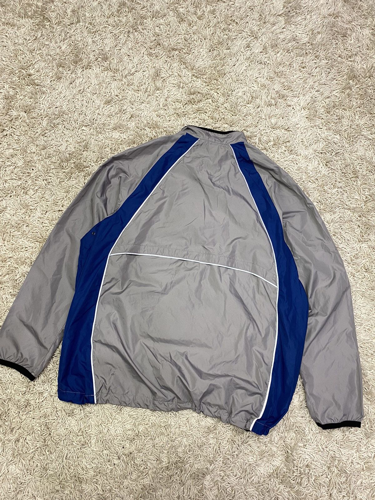 Nike × Vintage Vintage Nike Center Logo Reflective Anorak Nylon Size US L / EU 52-54 / 3 - 5 Thumbnail