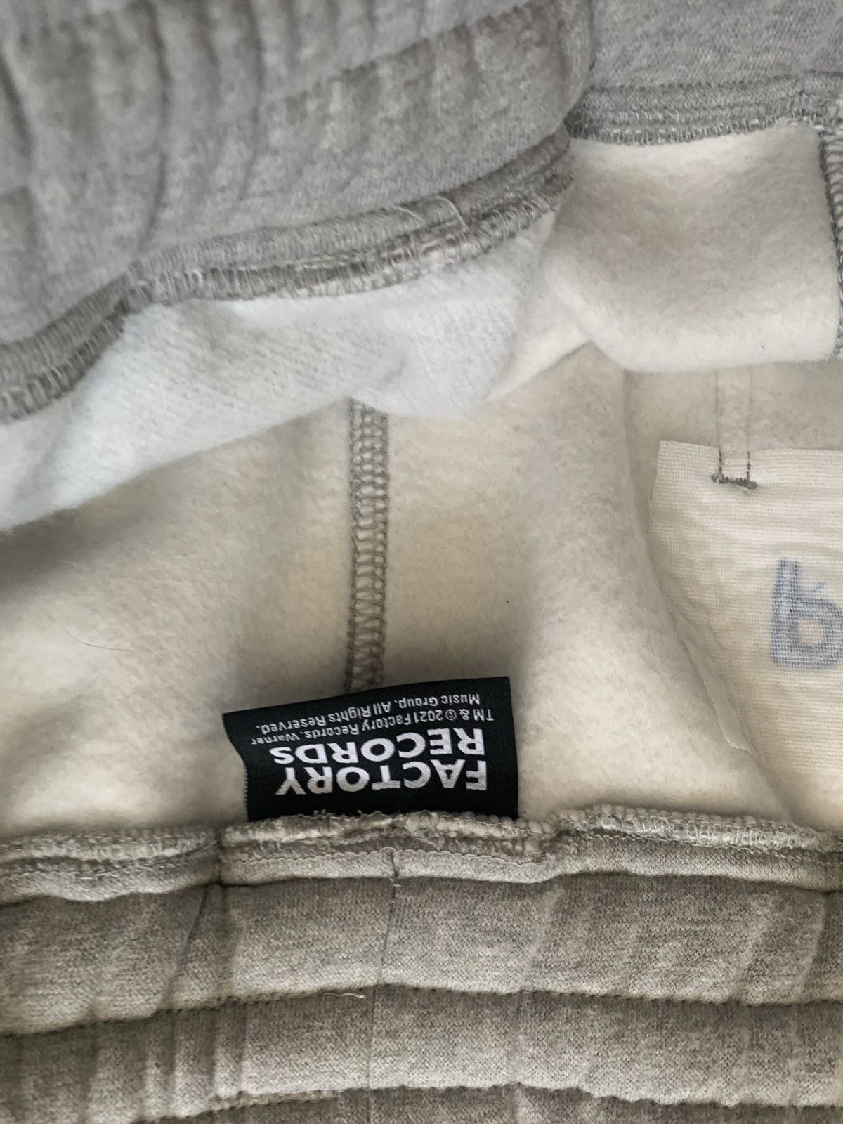 Pleasures PLEASURES RARE “USE HEARING PROTECTION” SWEATPANTS Size US 36 / EU 52 - 3 Thumbnail
