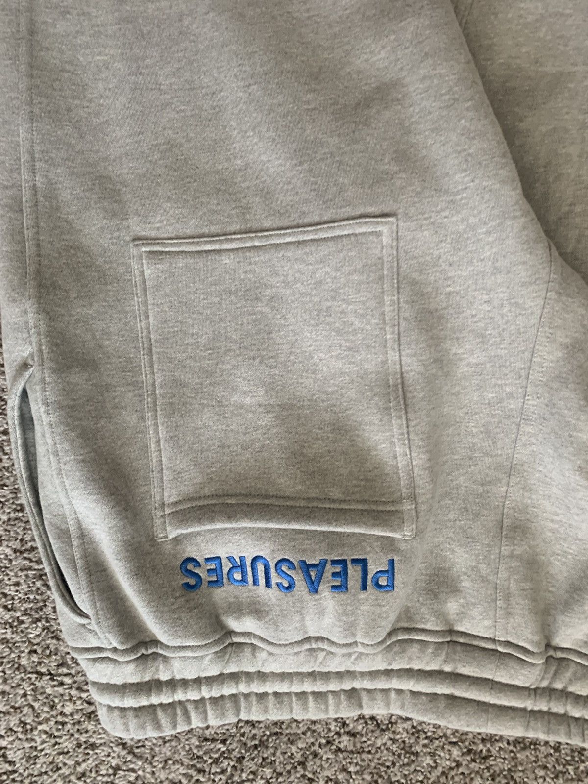 Pleasures PLEASURES RARE “USE HEARING PROTECTION” SWEATPANTS Size US 36 / EU 52 - 5 Thumbnail