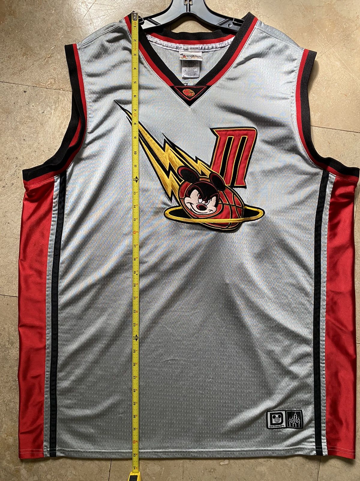 Mickey Mouse Walt Disney World Mickey Mouse Basketball Jersey #28 Size US XL / EU 56 / 4 - 11 Thumbnail