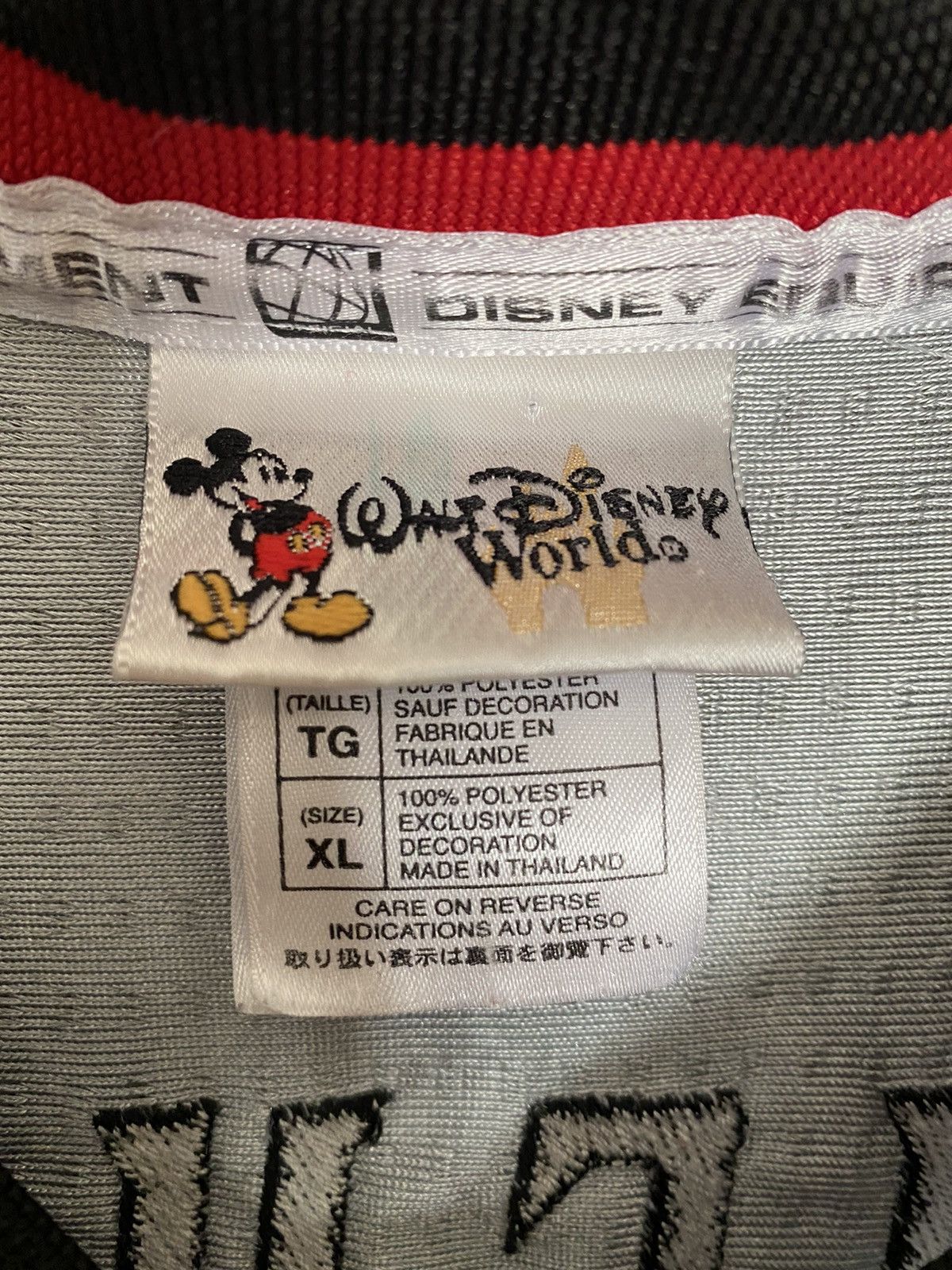 Mickey Mouse Walt Disney World Mickey Mouse Basketball Jersey #28 Size US XL / EU 56 / 4 - 10 Thumbnail