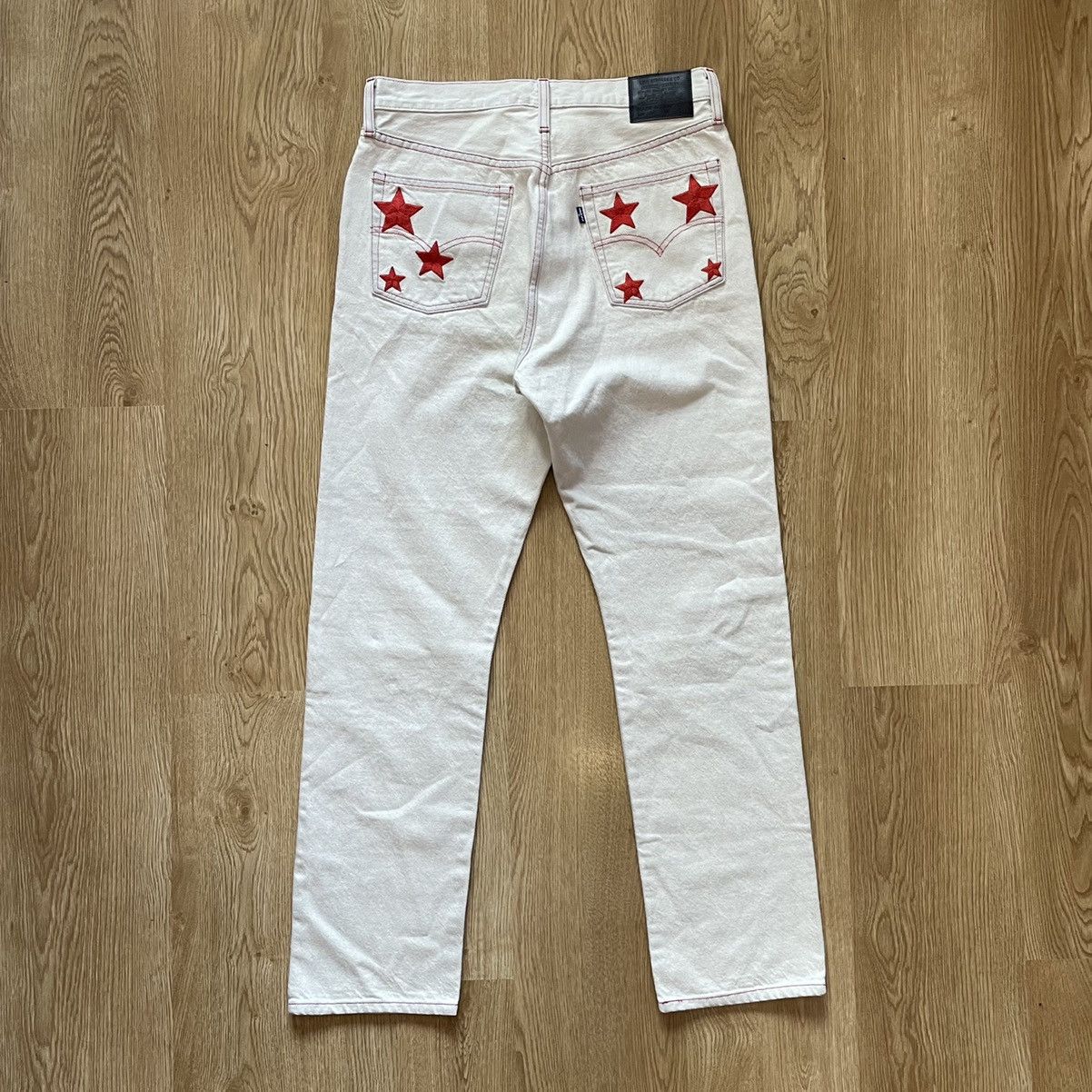 Levi's Rare Levis 501 Embroidered Stars Milk Cream White Jeans Pant Size US 30 / EU 46 - 1 Thumbnail