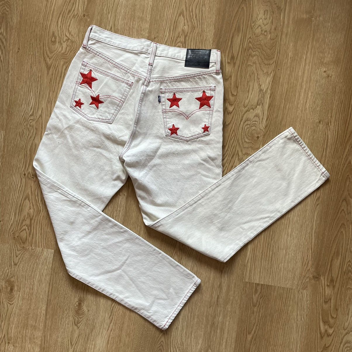 Levi's Rare Levis 501 Embroidered Stars Milk Cream White Jeans Pant Size US 30 / EU 46 - 3 Thumbnail