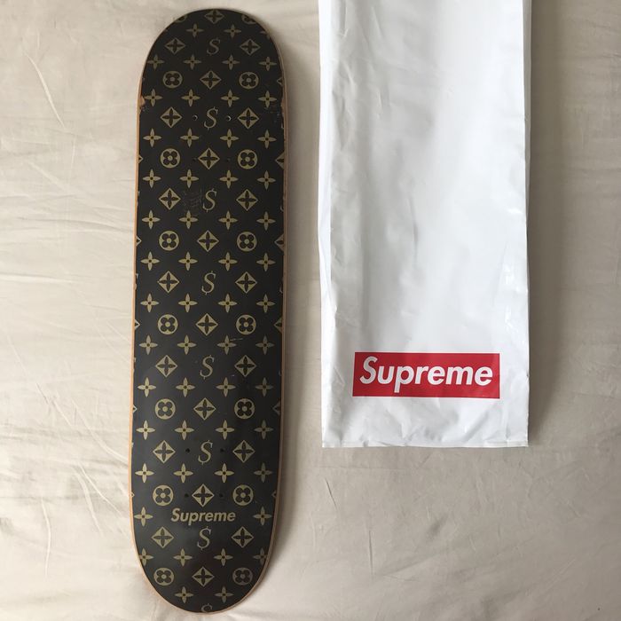 Supreme louis hotsell vuitton board