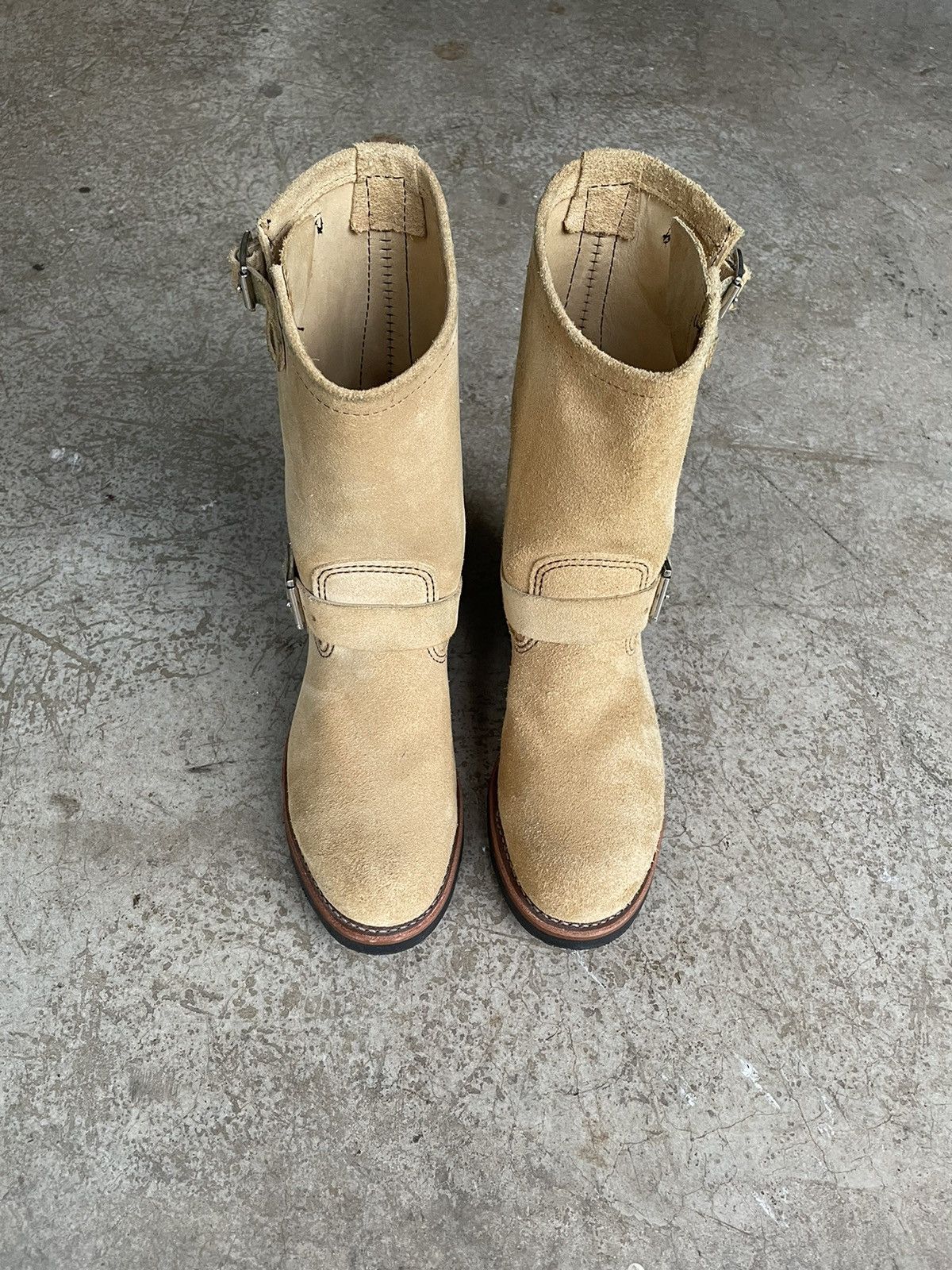 Red Wing 8268 Roughout Engineer Boots | Grailed Red Wing 8268 Roughout Engineer Boots | Grailed