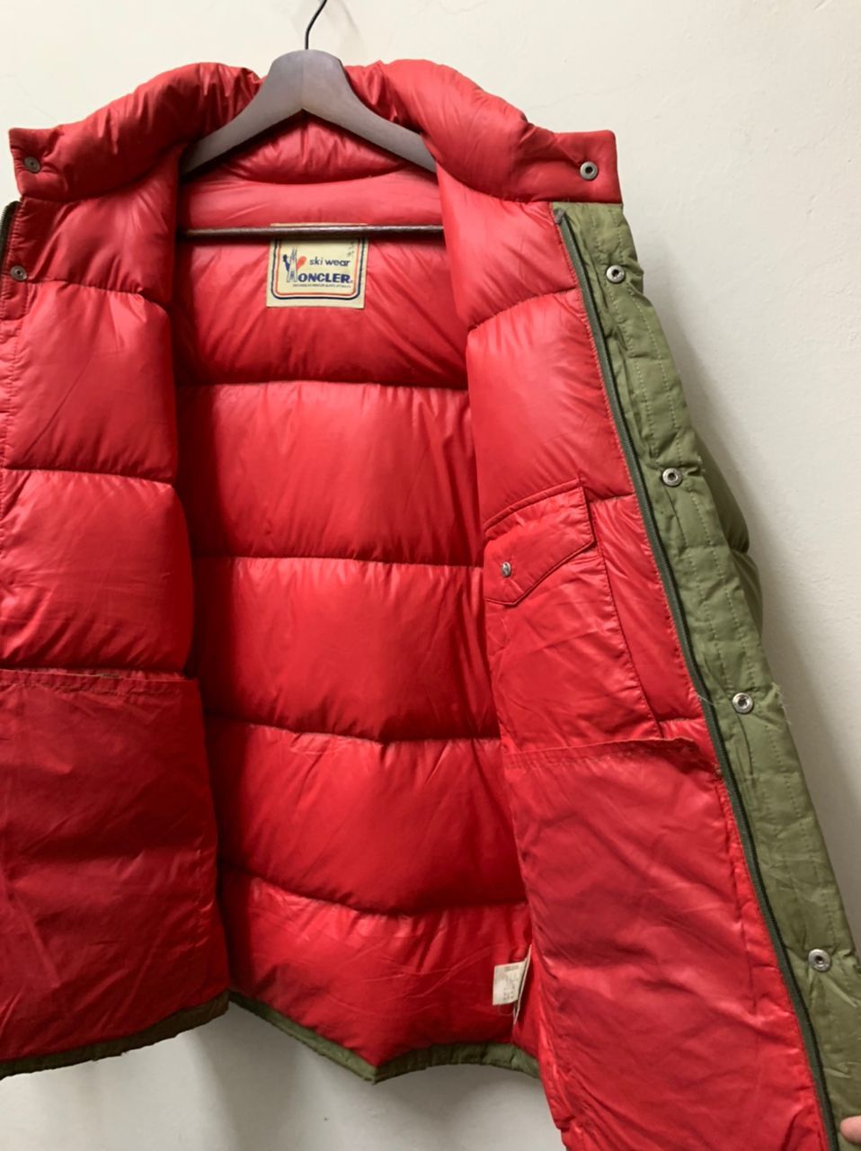 Moncler Vintage Moncler Asics Puffer Down Jacket Distressed Size US L / EU 52-54 / 3 - 16 Thumbnail