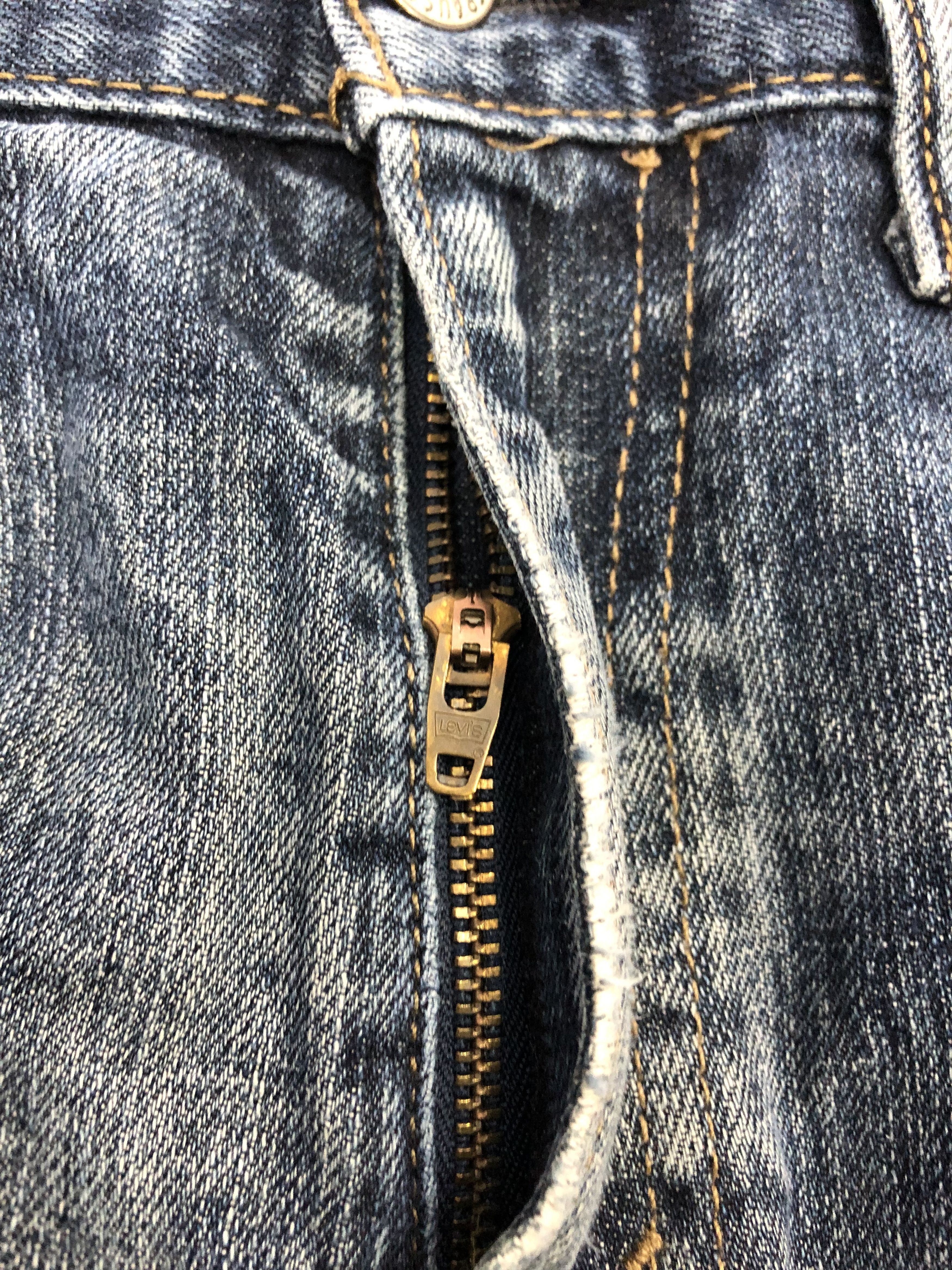 Levi's Vintage Levis 559 Denim DP1306 Size US 35 - 10 Thumbnail