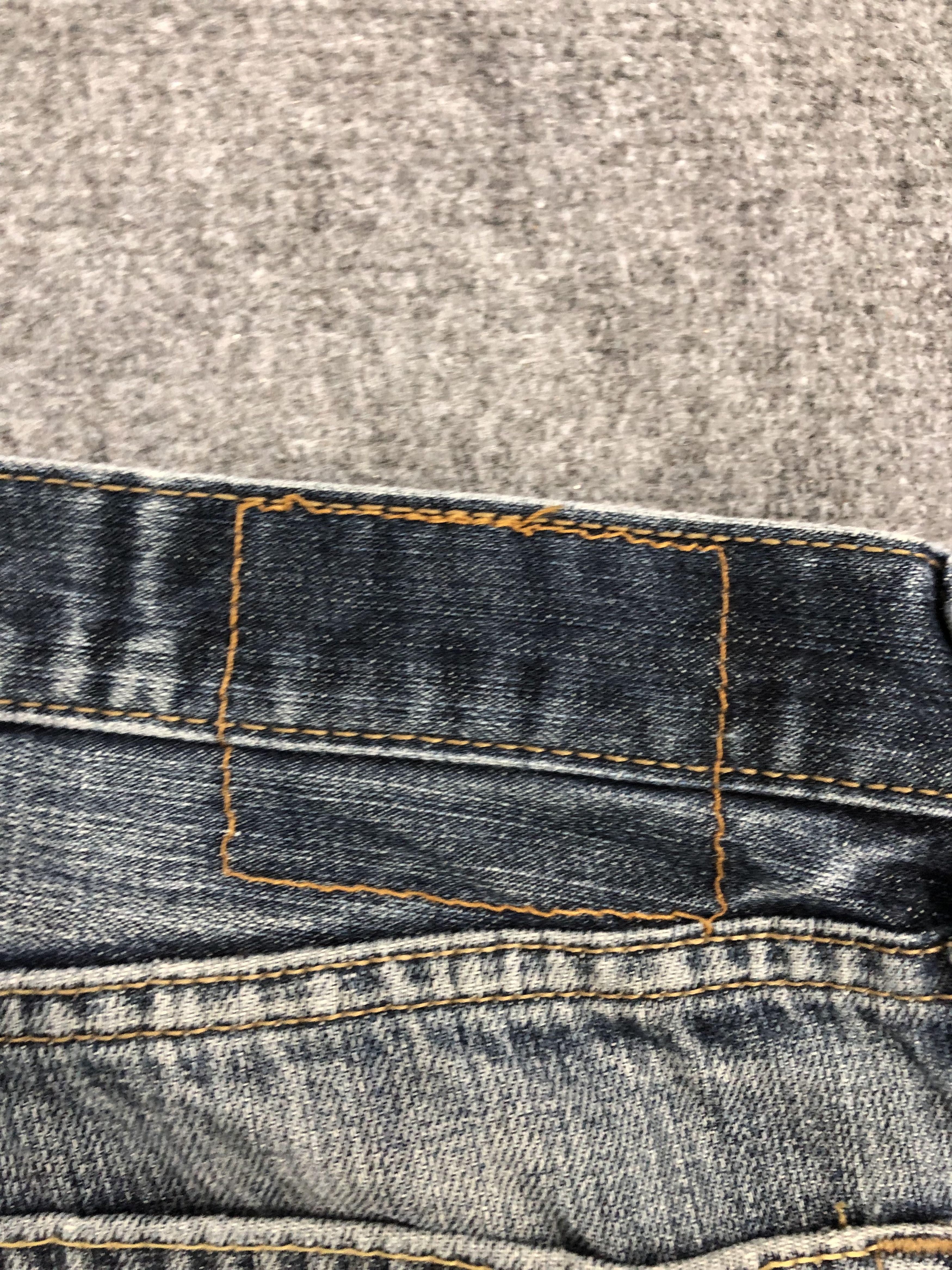 Levi's Vintage Levis 559 Denim DP1306 Size US 35 - 14 Thumbnail