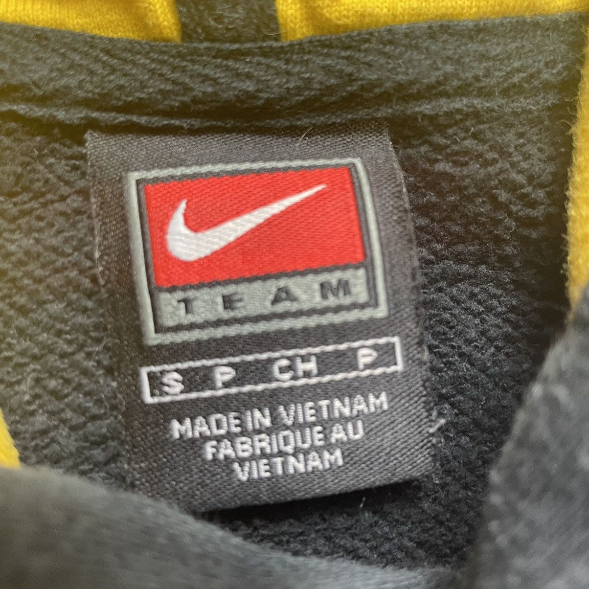 Nike × Vintage 90’s Iowa Hawkeye Nike Center Swoosh Hoodie Baggy Fit Size US S / EU 44-46 / 1 - 3 Thumbnail