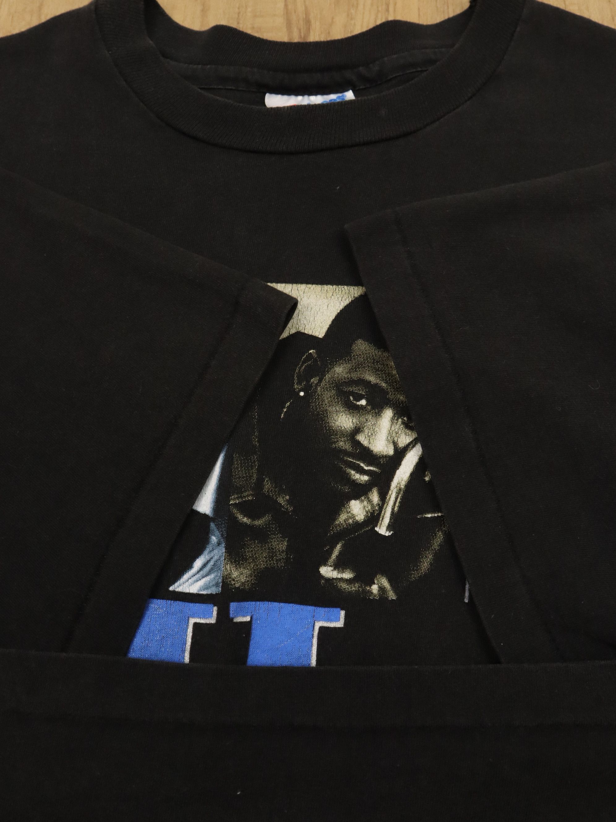 Band Tees × Rap Tees × Vintage Vintage 90's Boyz 2 Men All Around The World Tour R&B Shirt Size US XL / EU 56 / 4 - 12 Thumbnail