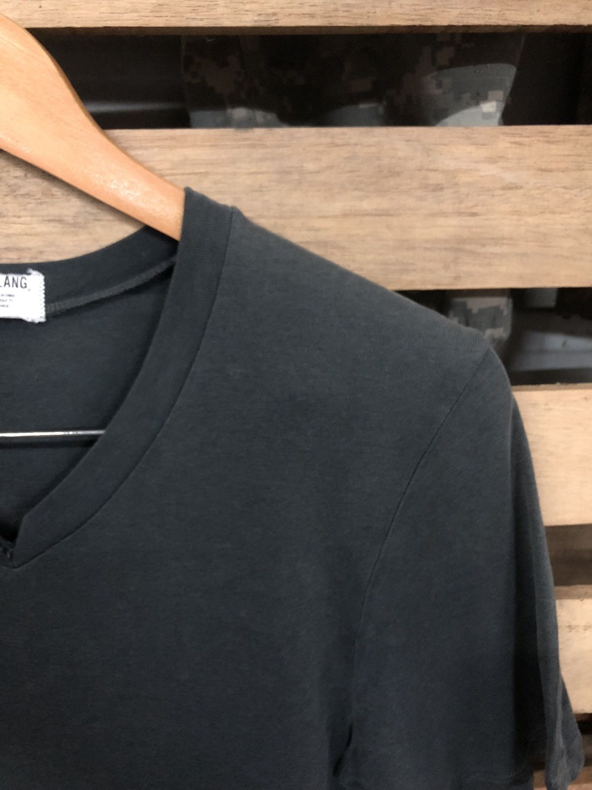 Helmut Lang Vintage Helmut Lang V collar Strech Tshirt Size US S / EU 44-46 / 1 - 3 Thumbnail