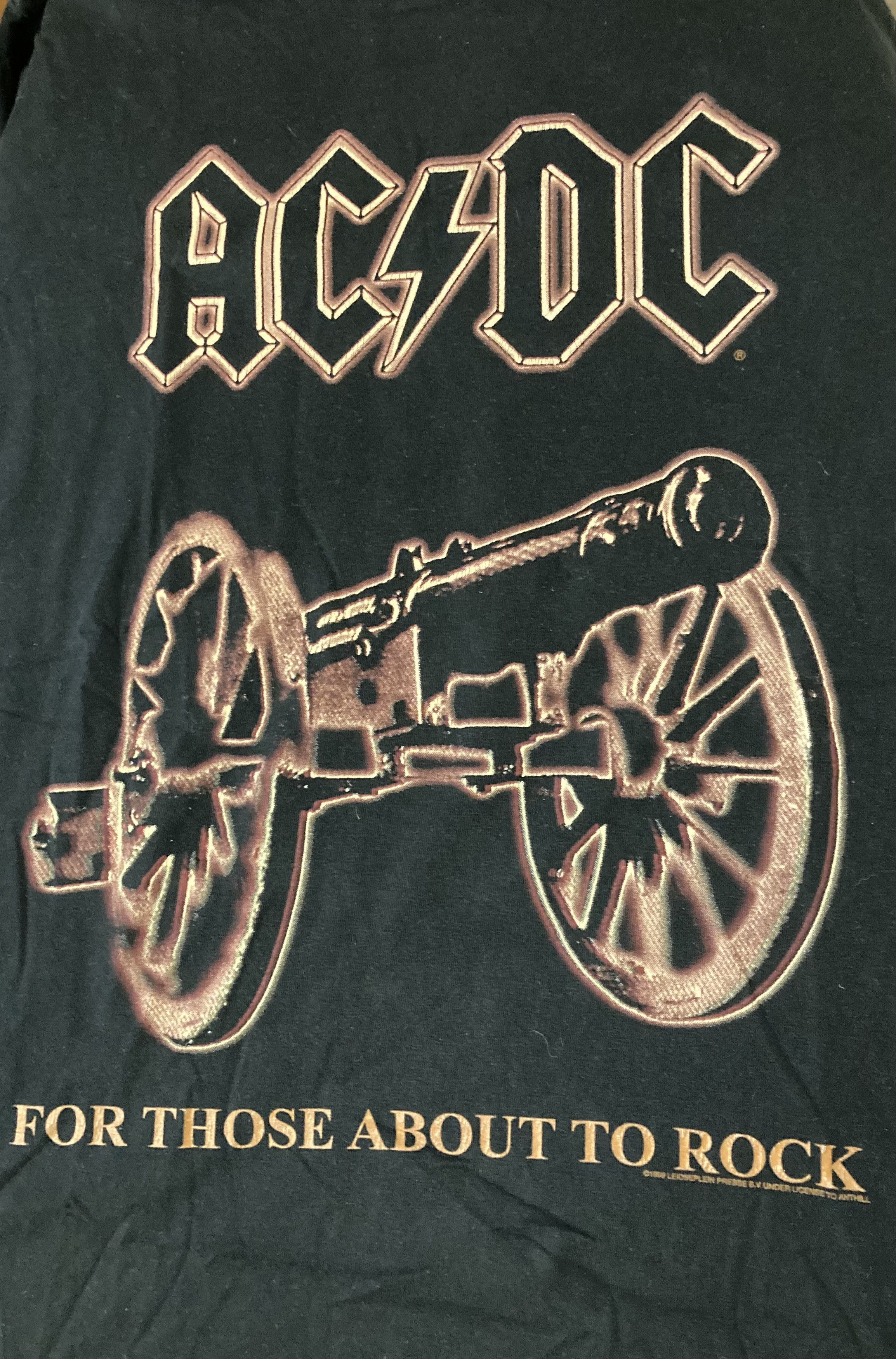AC/DC × Band Tees × Vintage AC/DC Under Licensed 1999 Vintage Tee Size US M / EU 48-50 / 2 - 5 Thumbnail