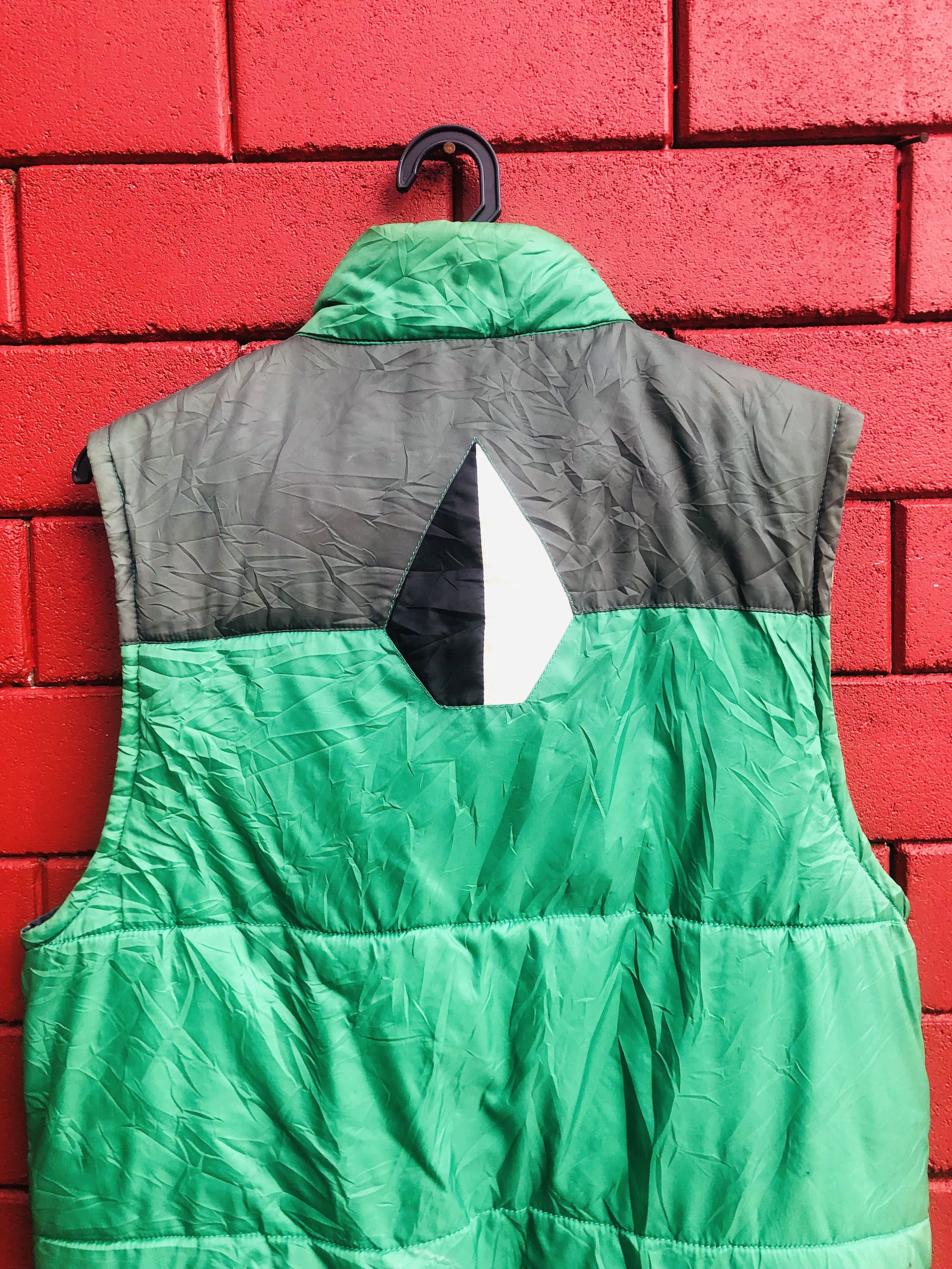 Volcom Vintage Volcom Skateboarding Streetwear Fashion Style Vest Size US L / EU 52-54 / 3 - 5 Thumbnail