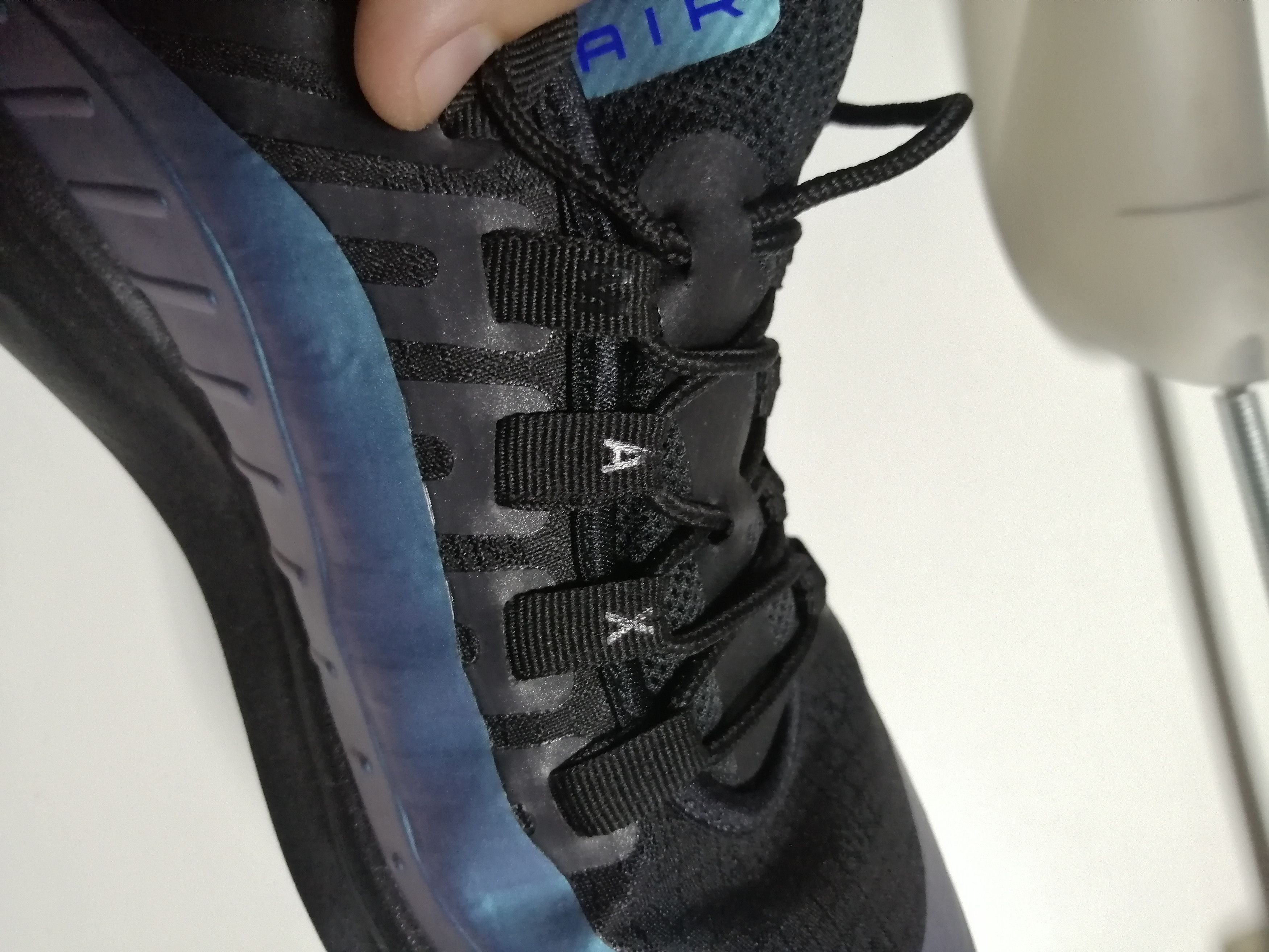 Nike Nike air max Axis Premium Size US 10.5 / EU 43-44 - 3 Thumbnail