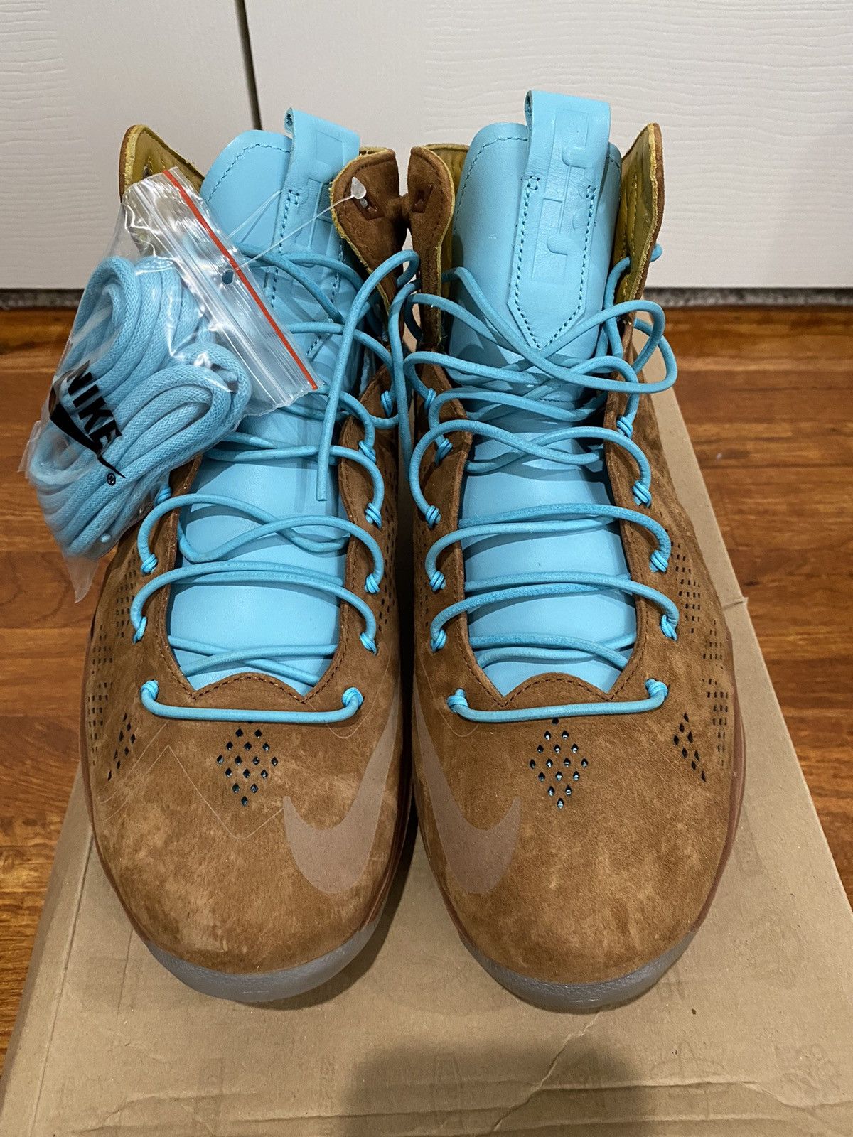 Nike LeBron 10 EXT QS Hazelnut 2013 Size US 9.5 / EU 42-43 - 3 Thumbnail