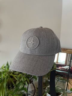 Stone Island x Supreme 2022 Bucket Hat - Purple Hats, Accessories -  WSISP20208