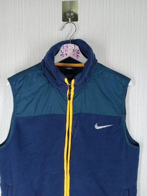 Nike Vintage Nike Embroidered Small Logo Vest Size US M / EU 48-50 / 2 - 2 Thumbnail
