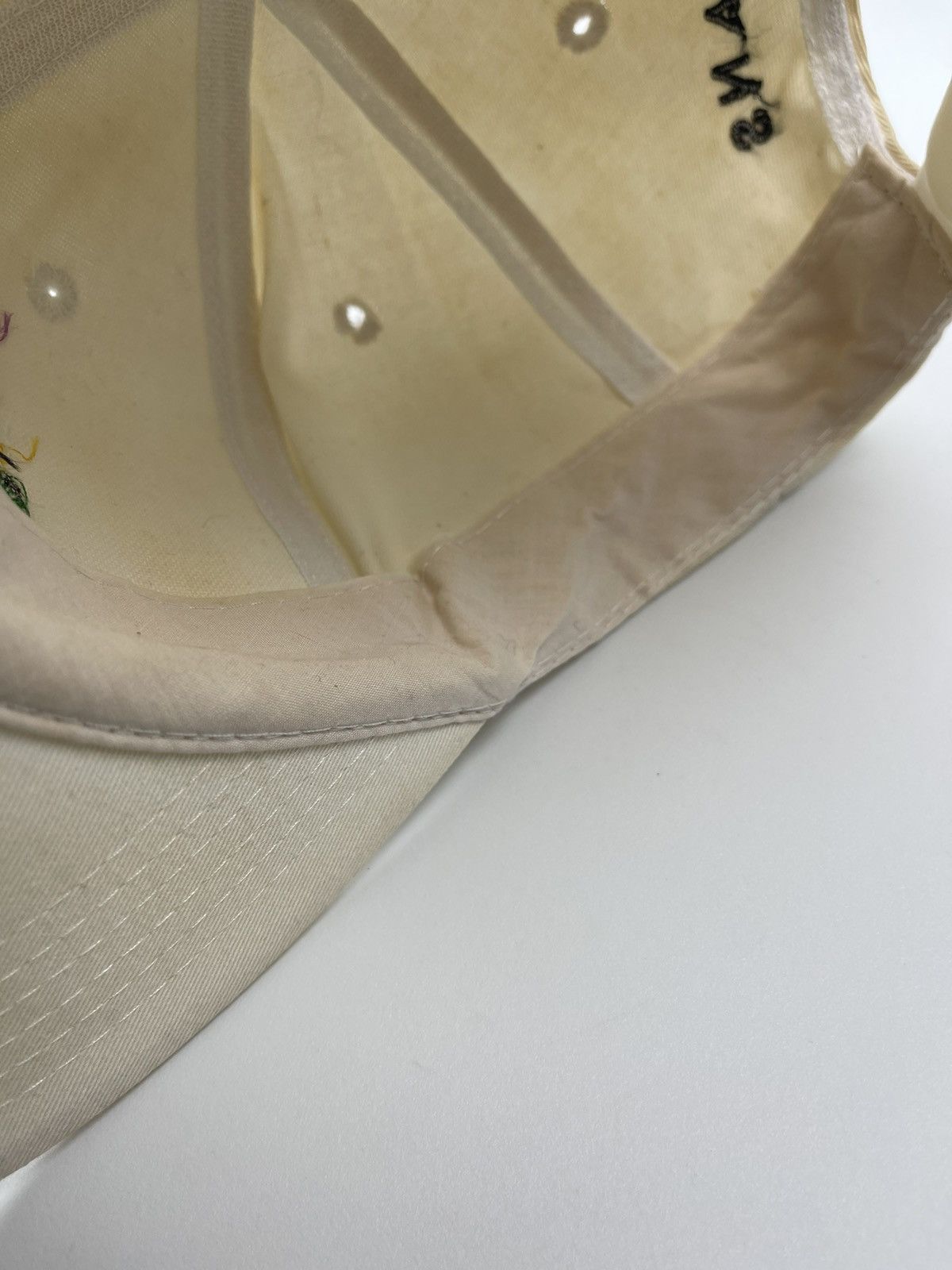 Other Vintage Mardi Gras hat (there is a yellowish effect) Size ONE SIZE - 10 Thumbnail