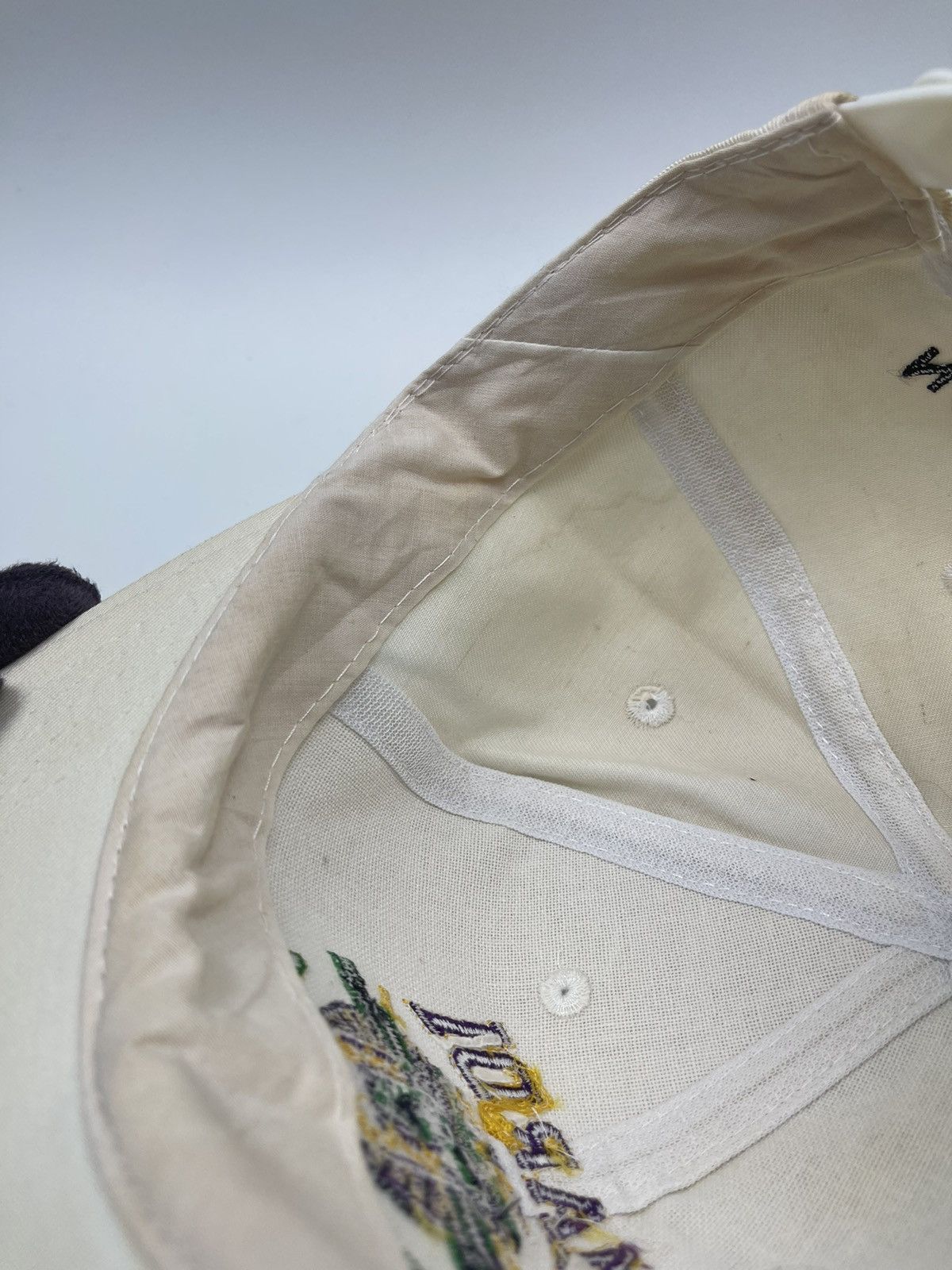 Other Vintage Mardi Gras hat (there is a yellowish effect) Size ONE SIZE - 11 Thumbnail