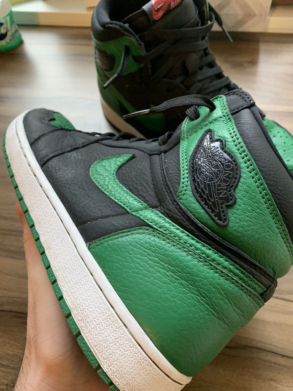 Jordan Brand Air Jordan 1 Retro High OG "Pine Green 2.0" Size US 11 / EU 44 - 5 Thumbnail