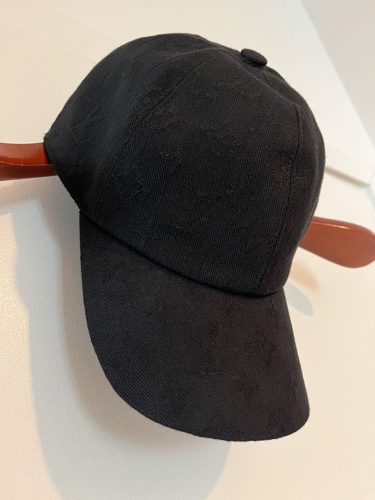 LOUIS VUITTON モノグラム CAP 62